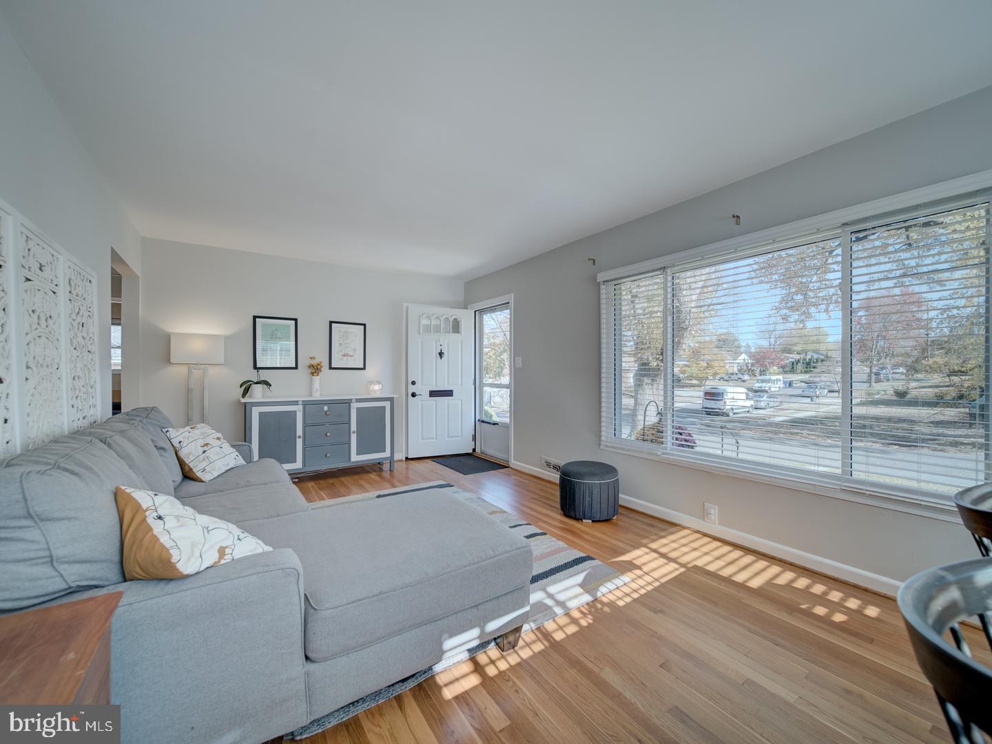 11904 LAFAYETTE DRIVE