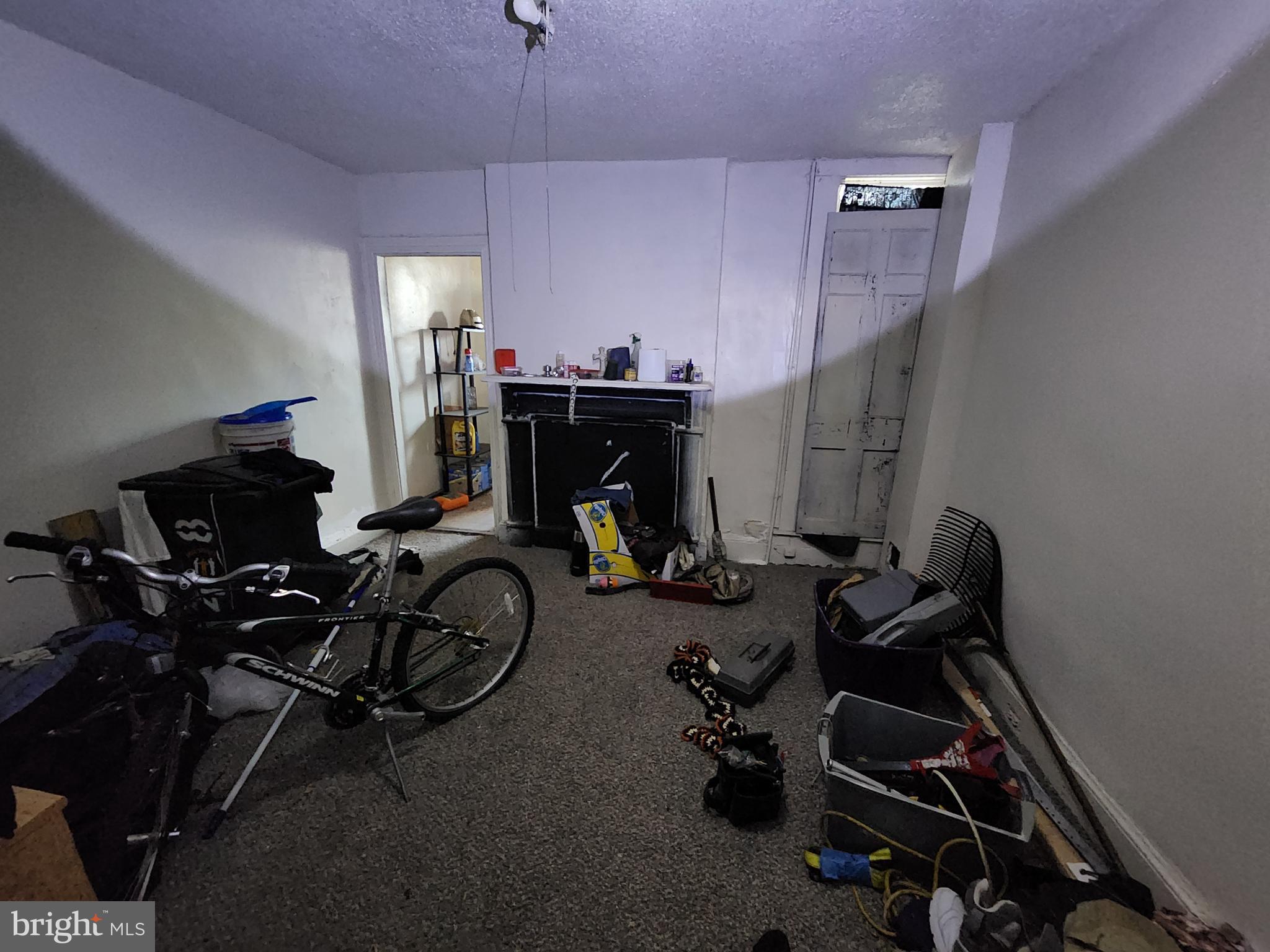 SANDTOWN-WINCHESTER - Residential