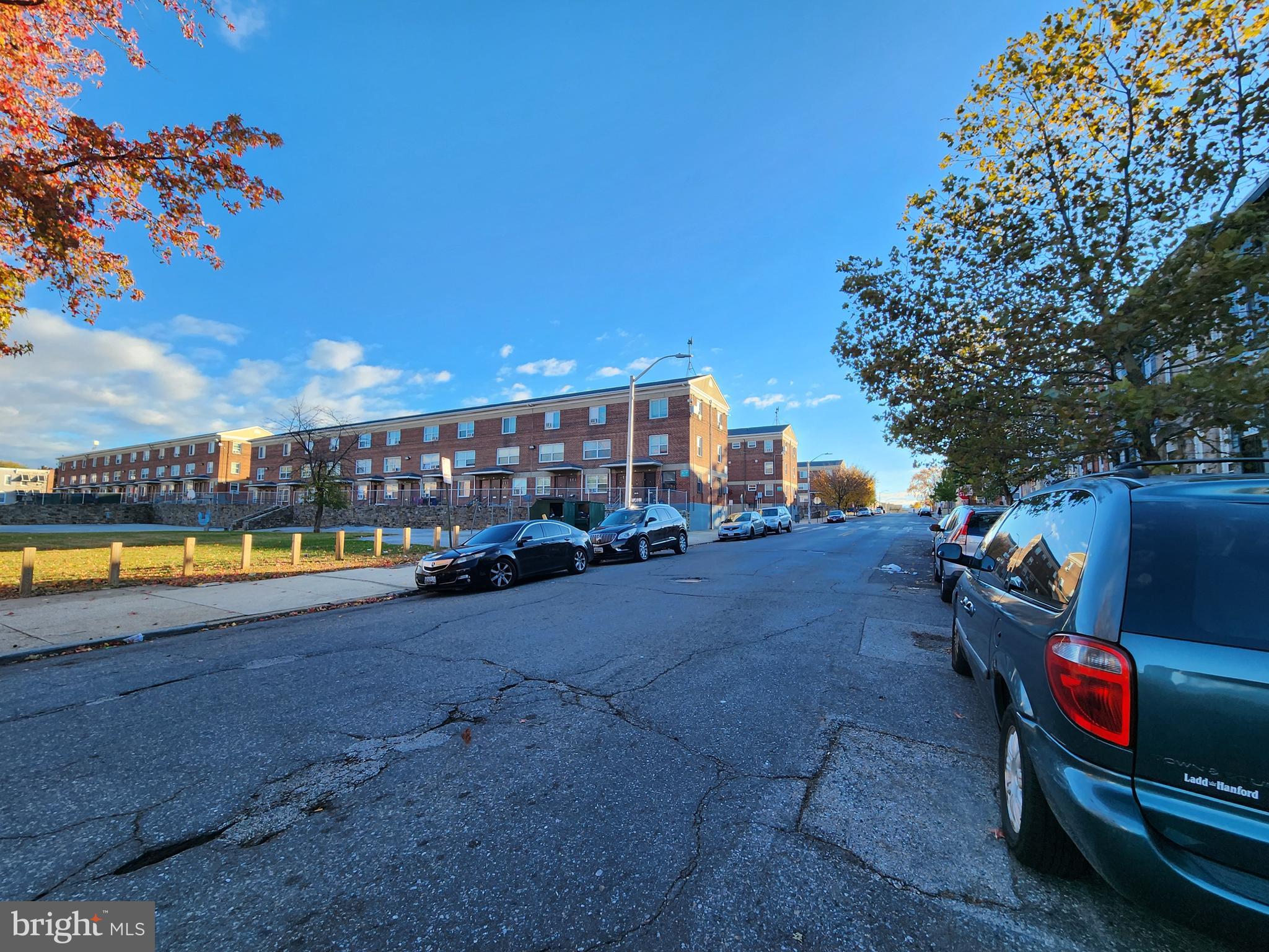 SANDTOWN-WINCHESTER - Residential