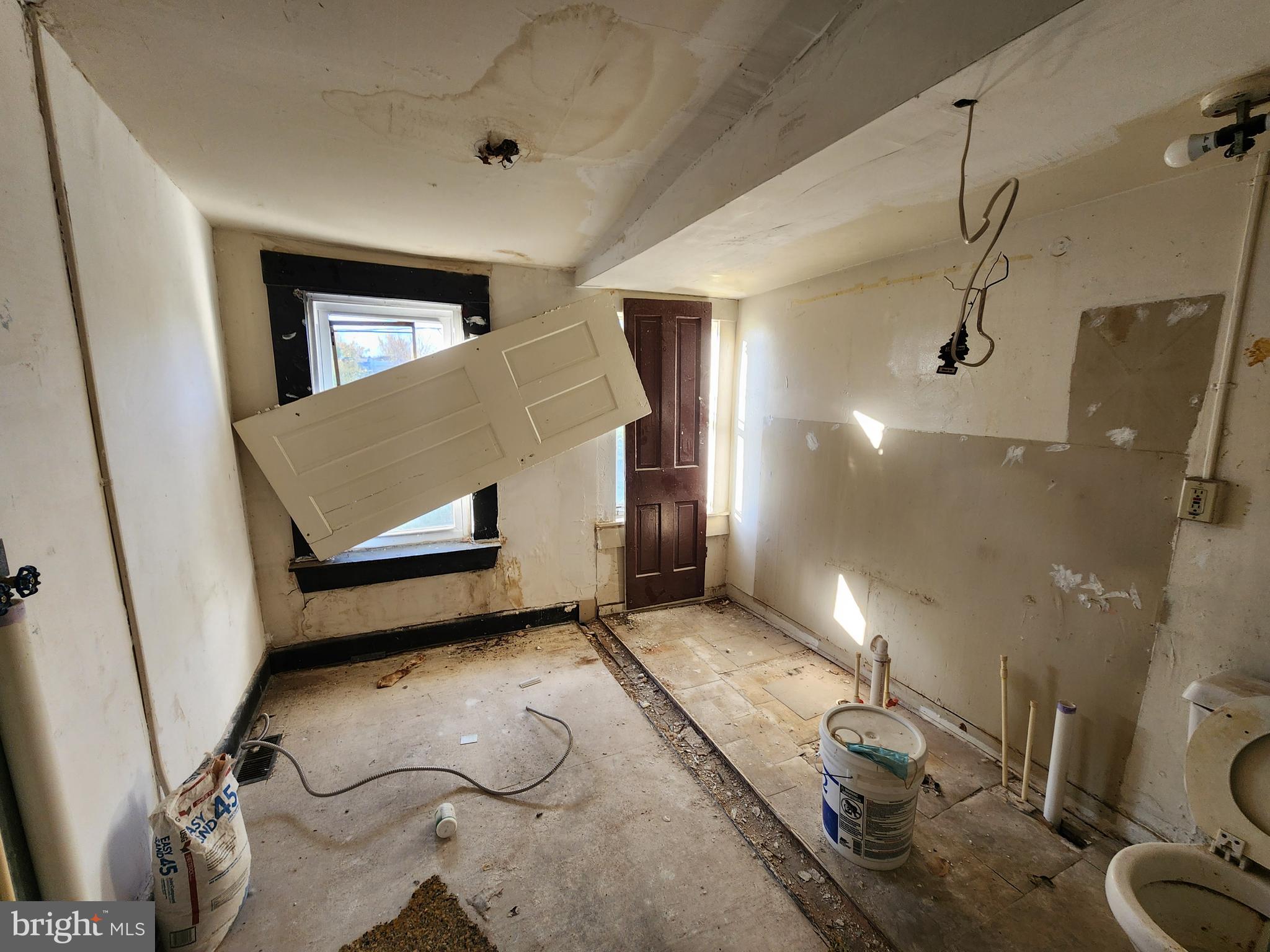 SANDTOWN-WINCHESTER - Residential