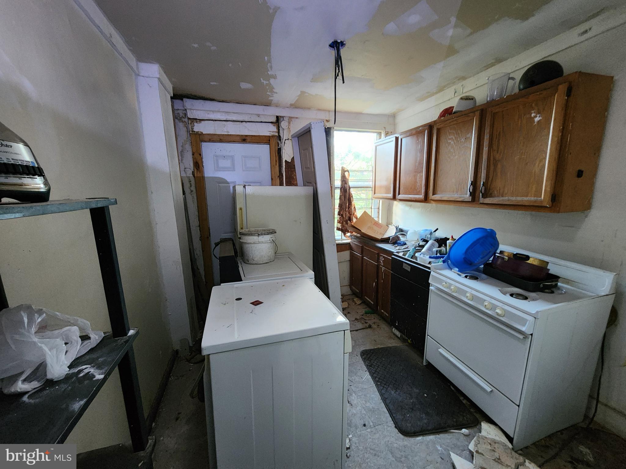 SANDTOWN-WINCHESTER - Residential