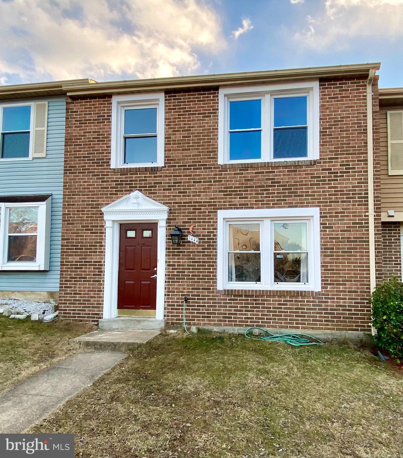 ROLLINGWOOD VILLAGE - Residential Lease