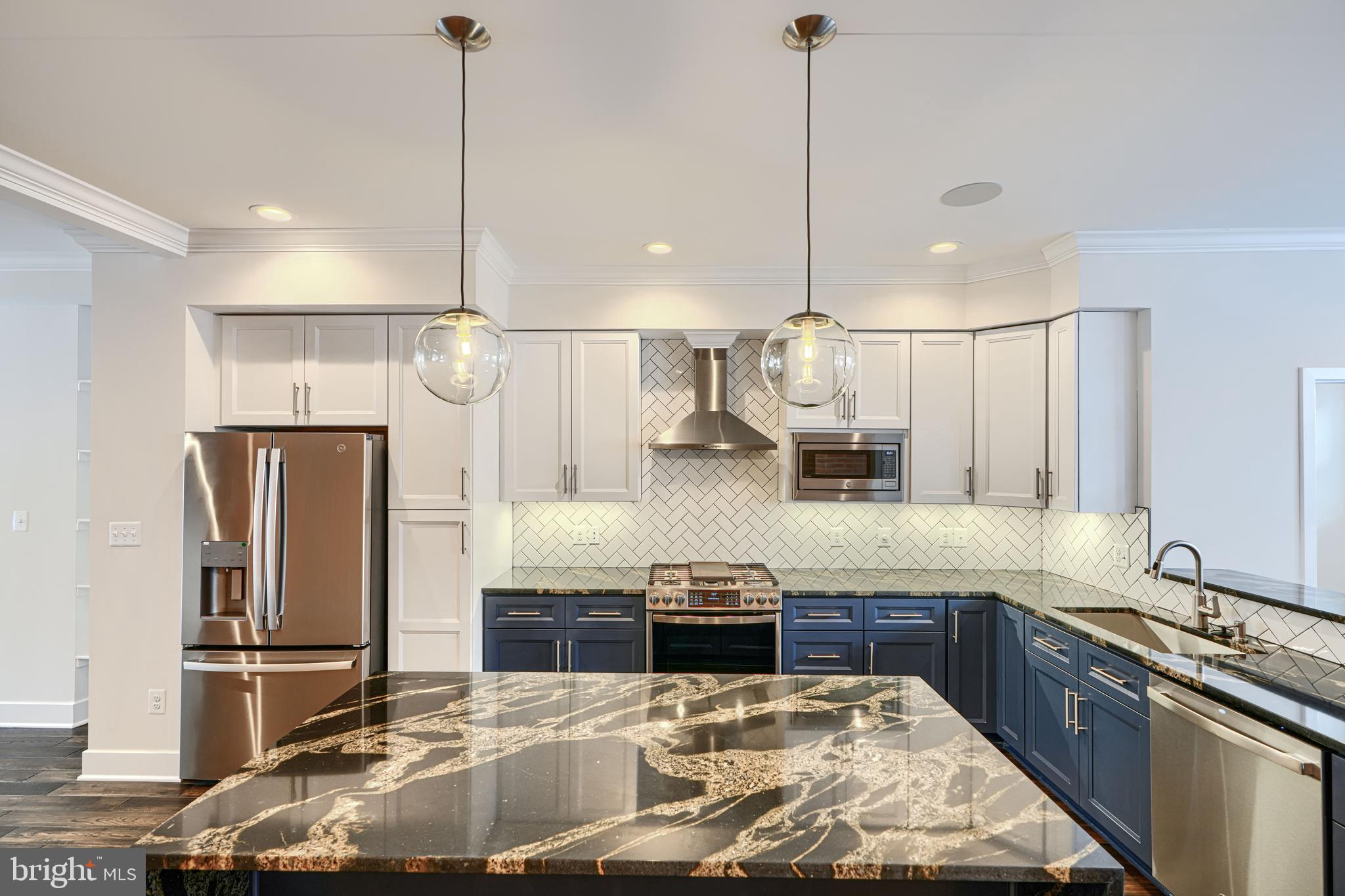 CANTON - Residential