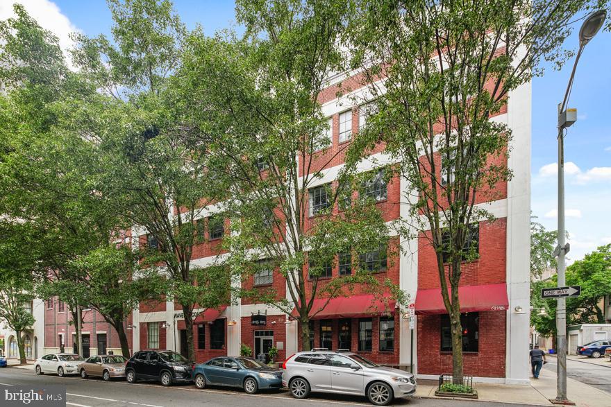 CENTER CITY - Residential Lease