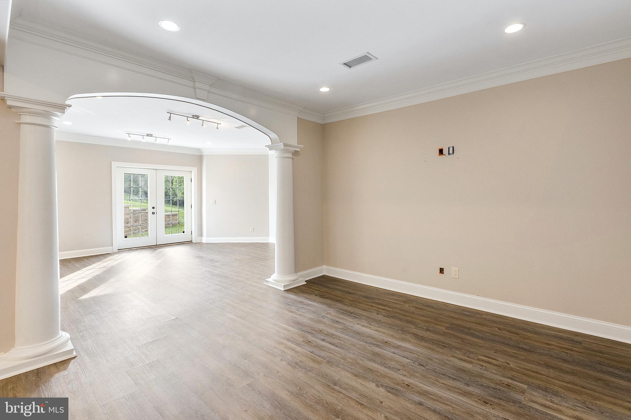 GLENELG FARM - Residential