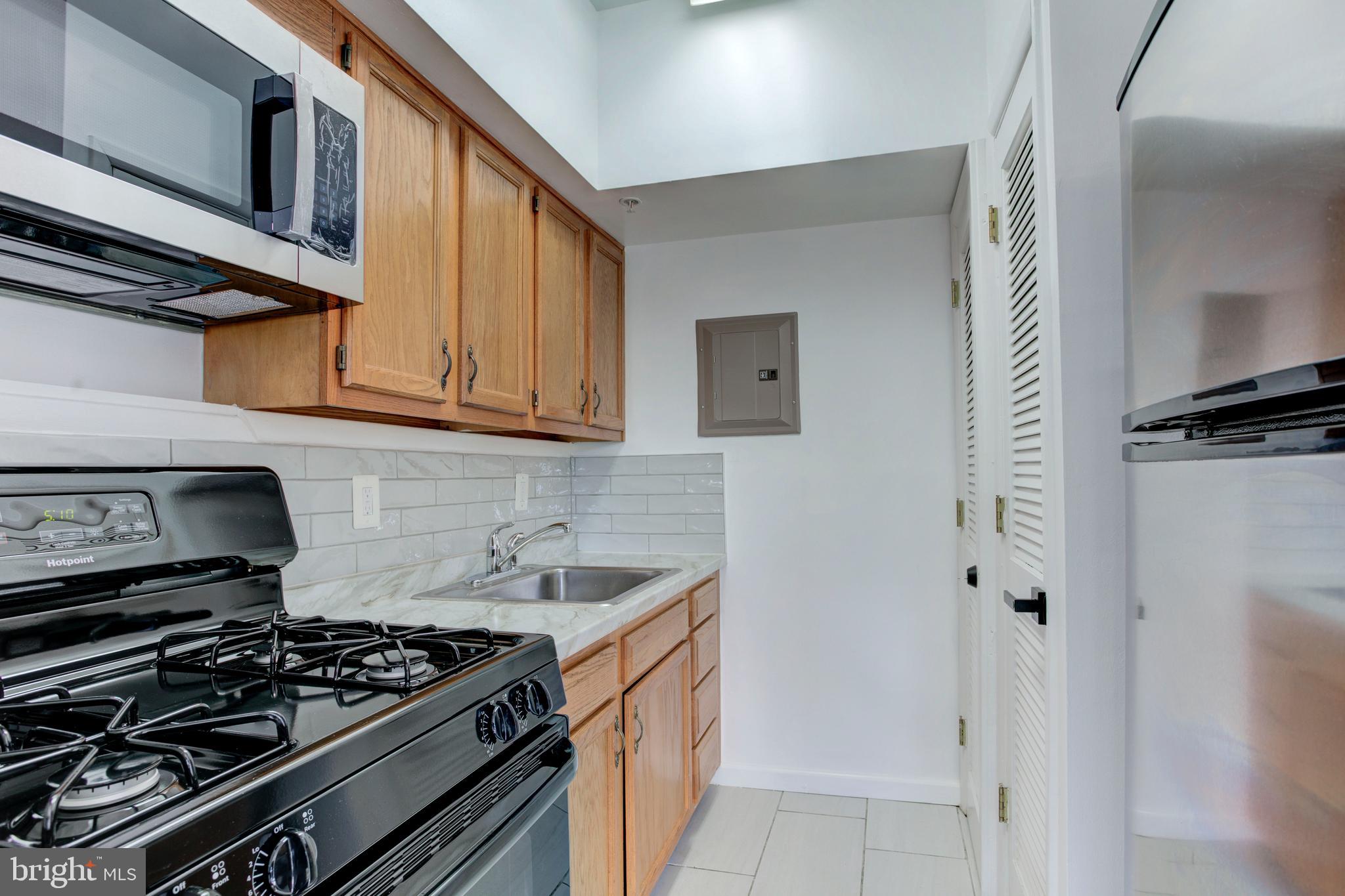 RIGGS HILL - Residential