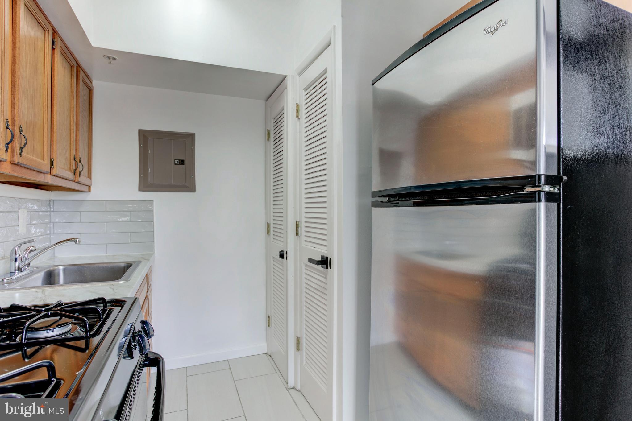 RIGGS HILL - Residential