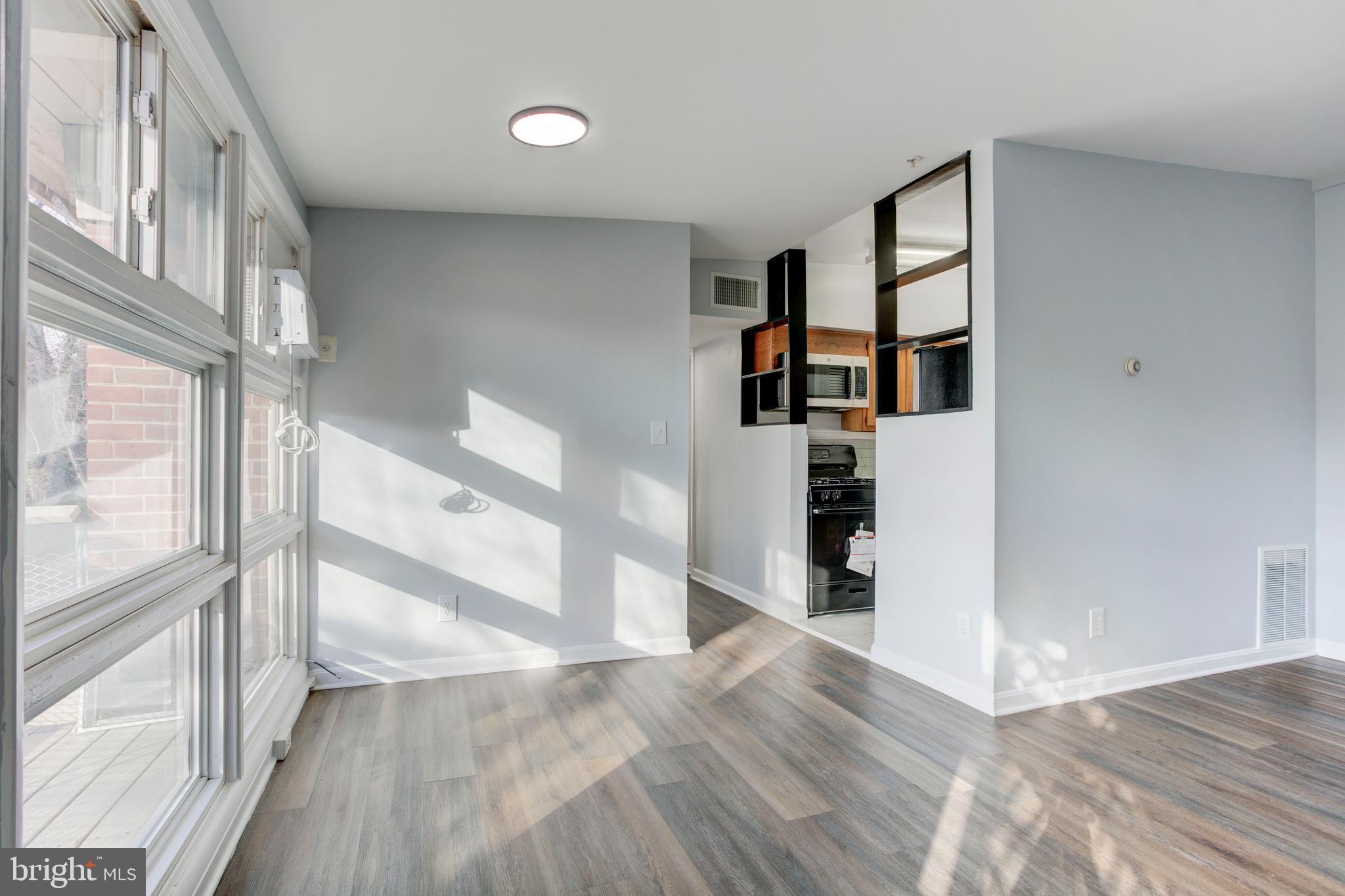 RIGGS HILL - Residential