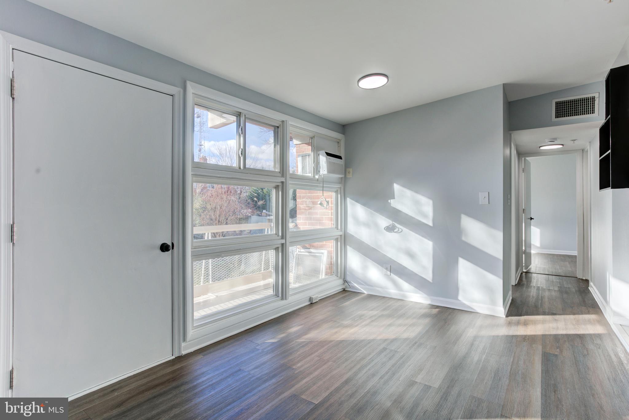 RIGGS HILL - Residential