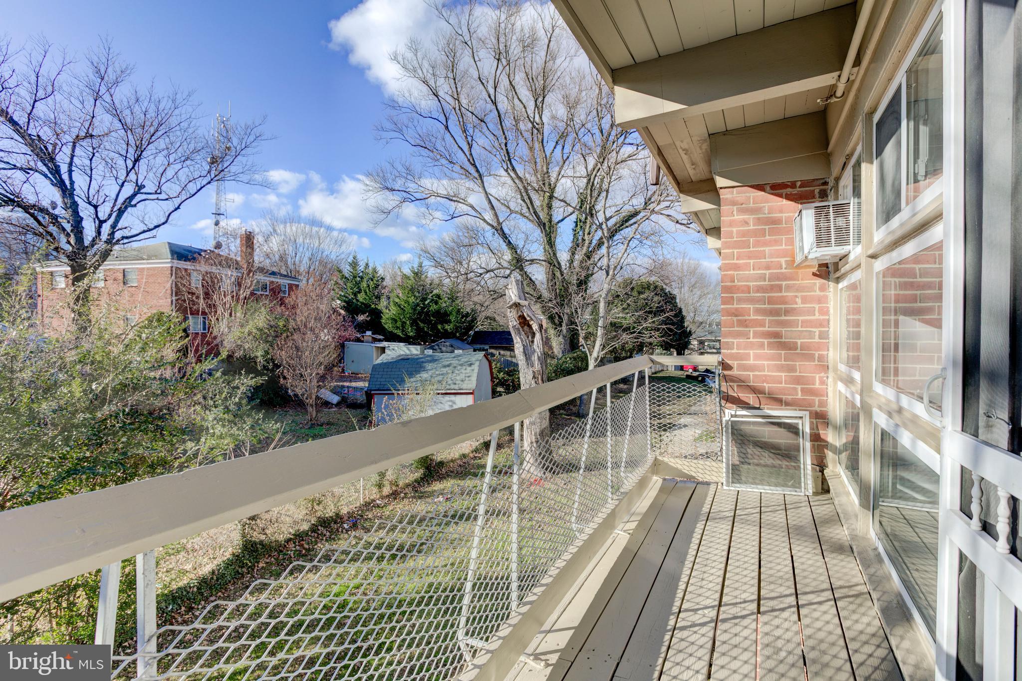 RIGGS HILL - Residential