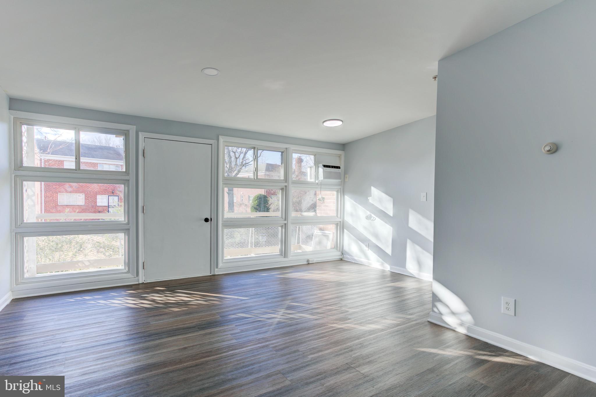 RIGGS HILL - Residential