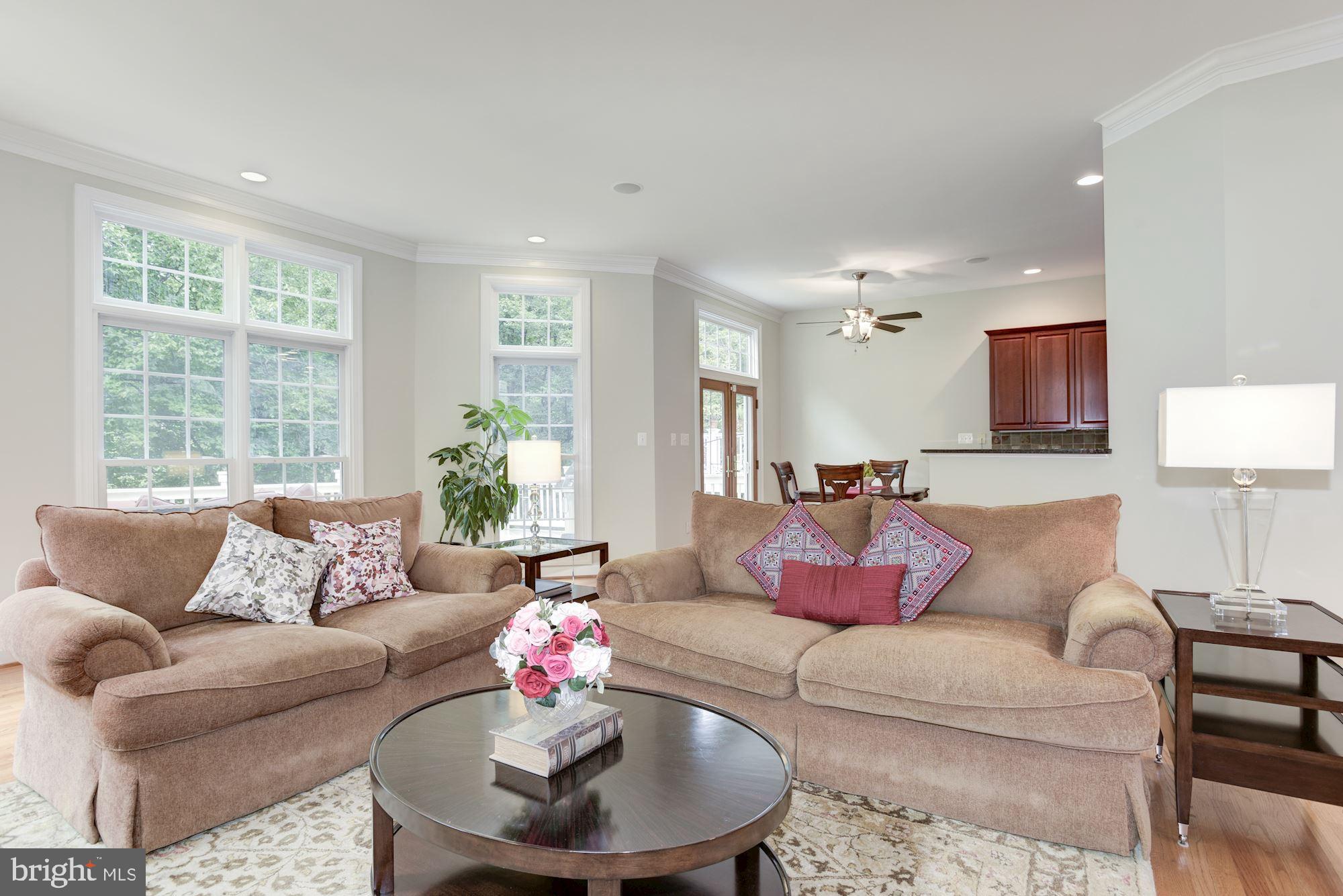 CYPRESS POINT - Residential