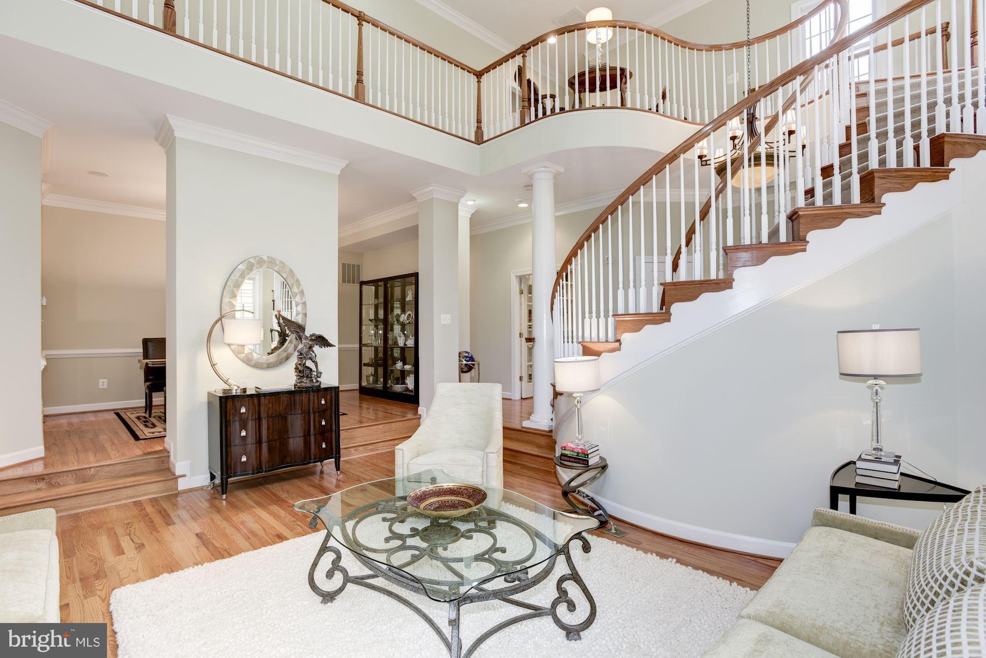 CYPRESS POINT - Residential