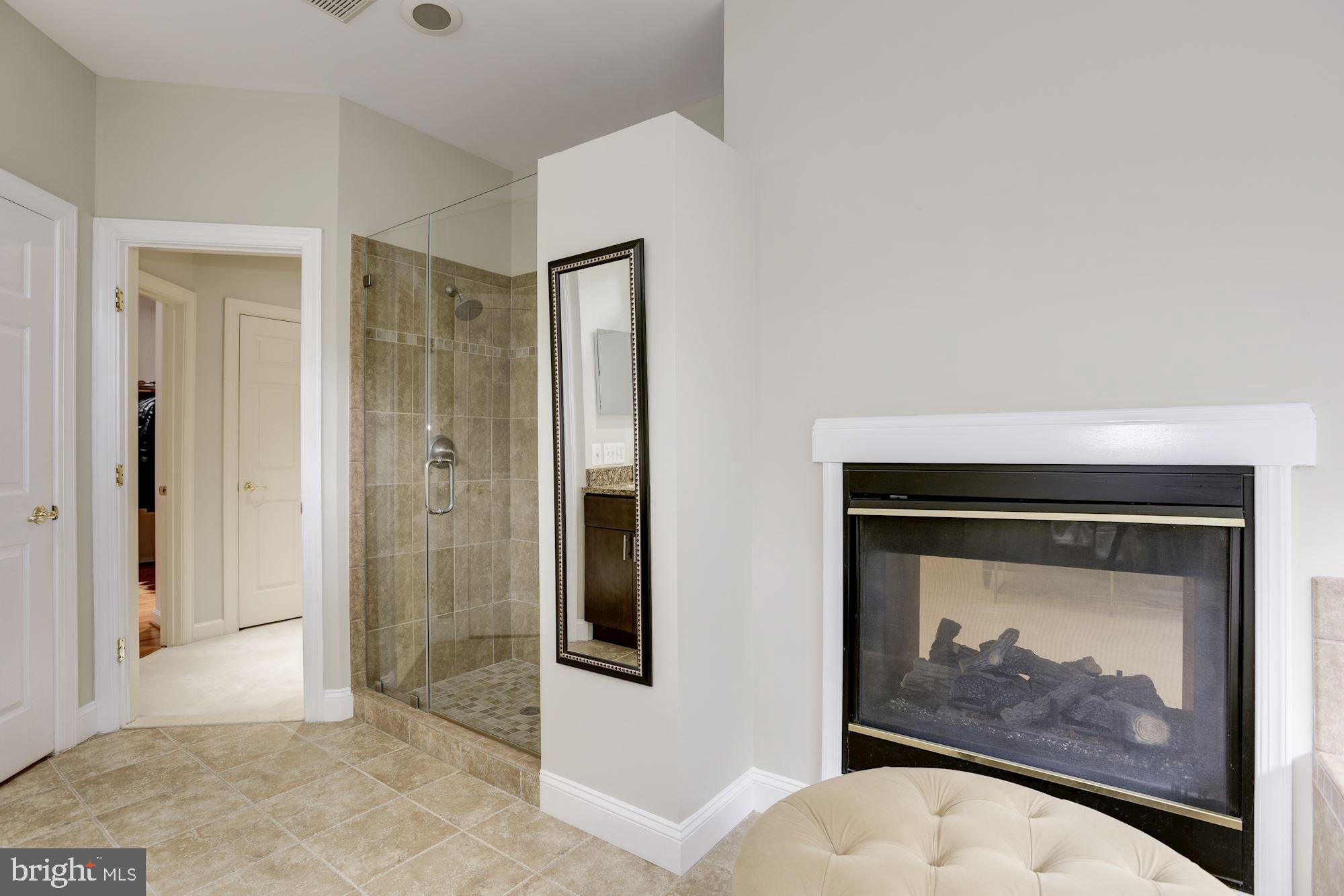 CYPRESS POINT - Residential