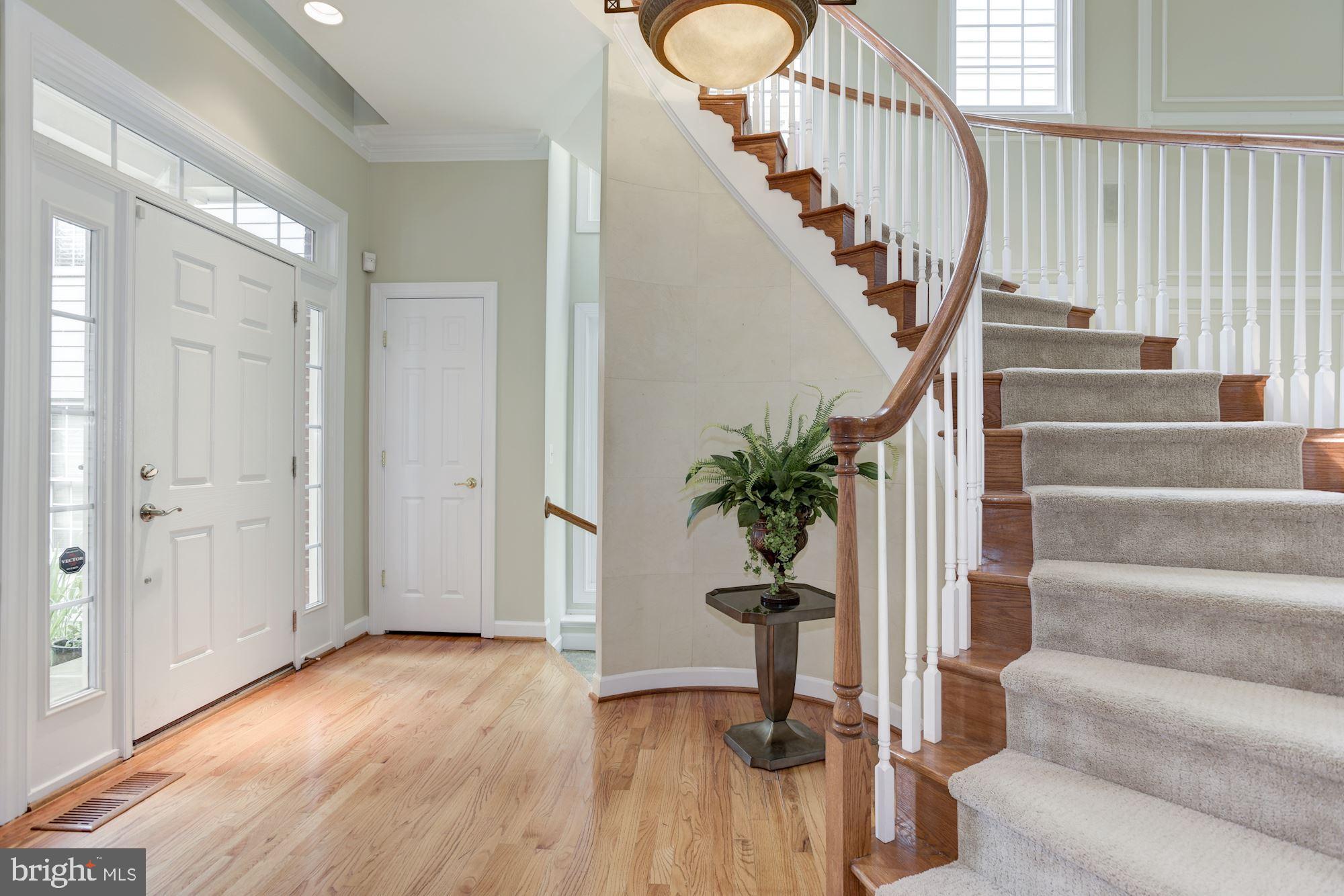 CYPRESS POINT - Residential