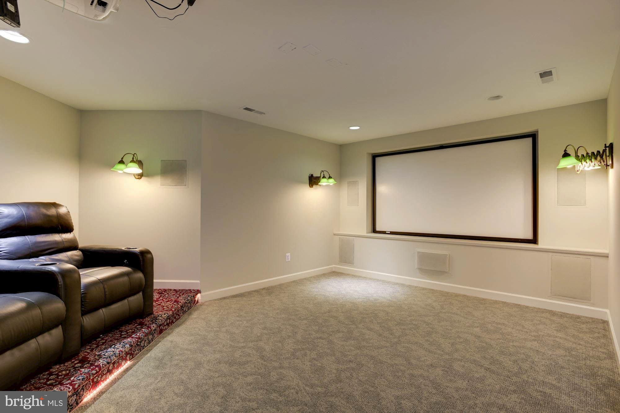 CYPRESS POINT - Residential