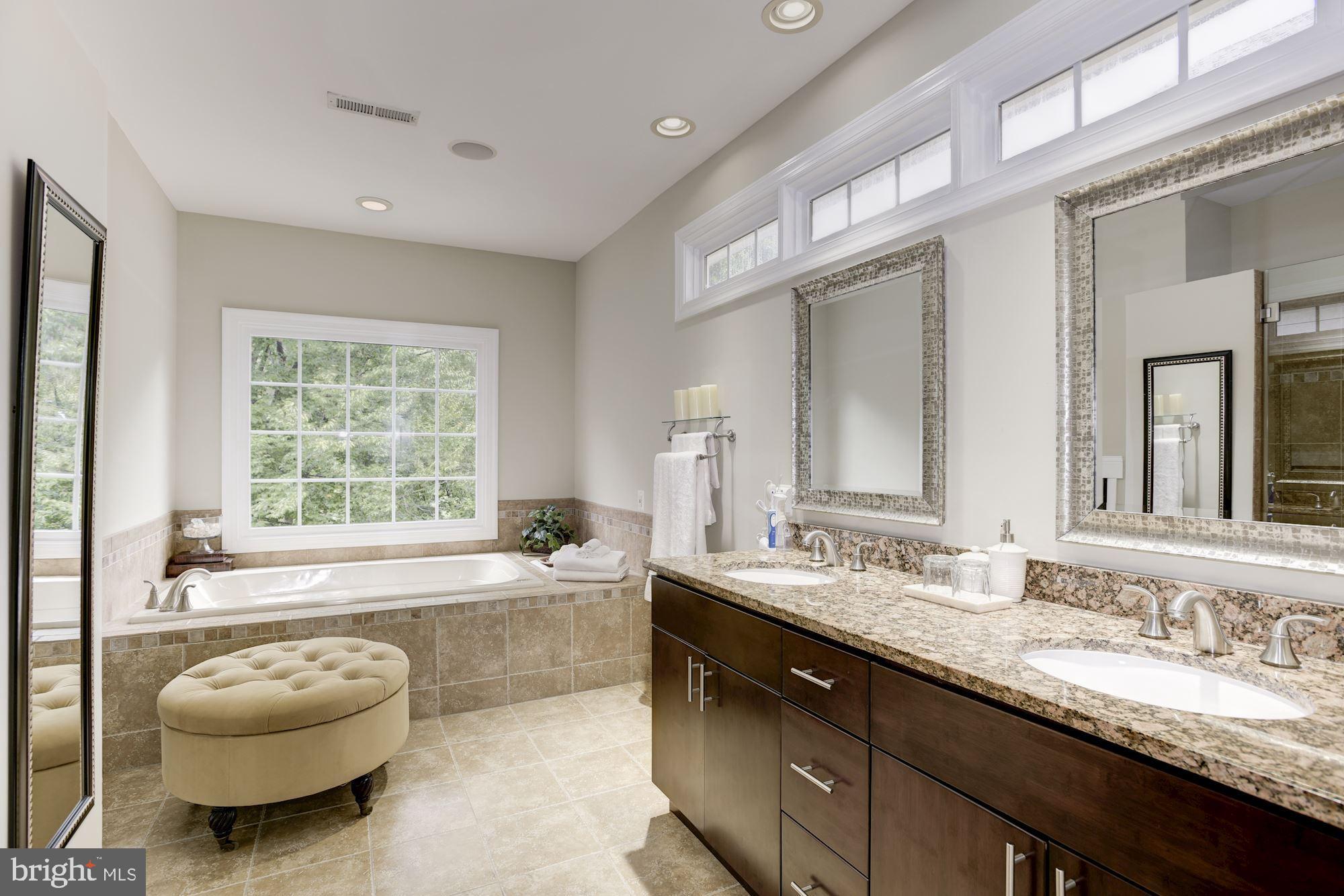 CYPRESS POINT - Residential