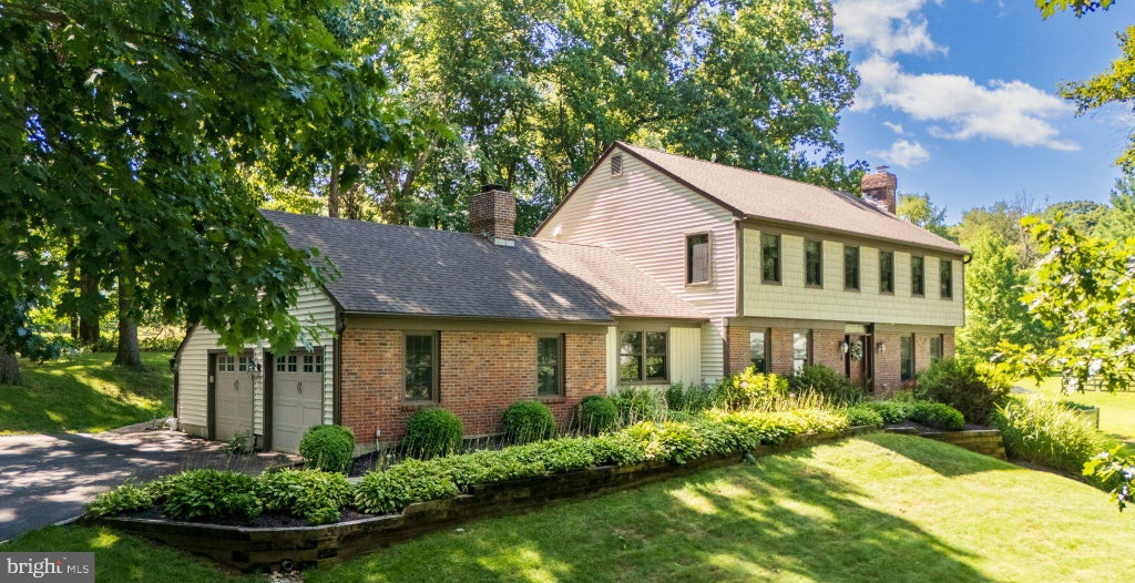 Photo of 816 Nathan Hale Drive, WEST CHESTER, PA 19382 (MLS # PACT2136086)