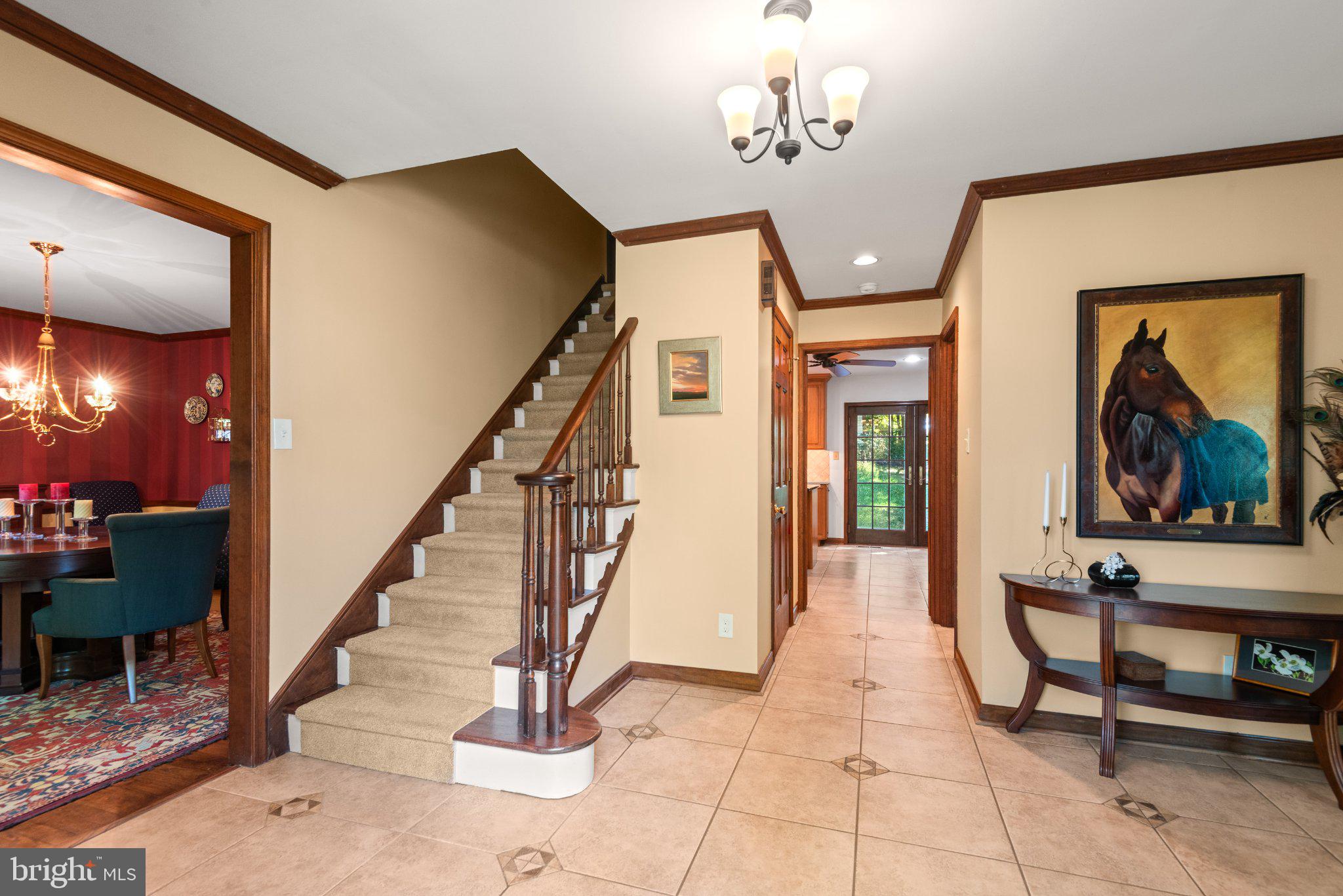 816 NATHAN HALE DRIVE