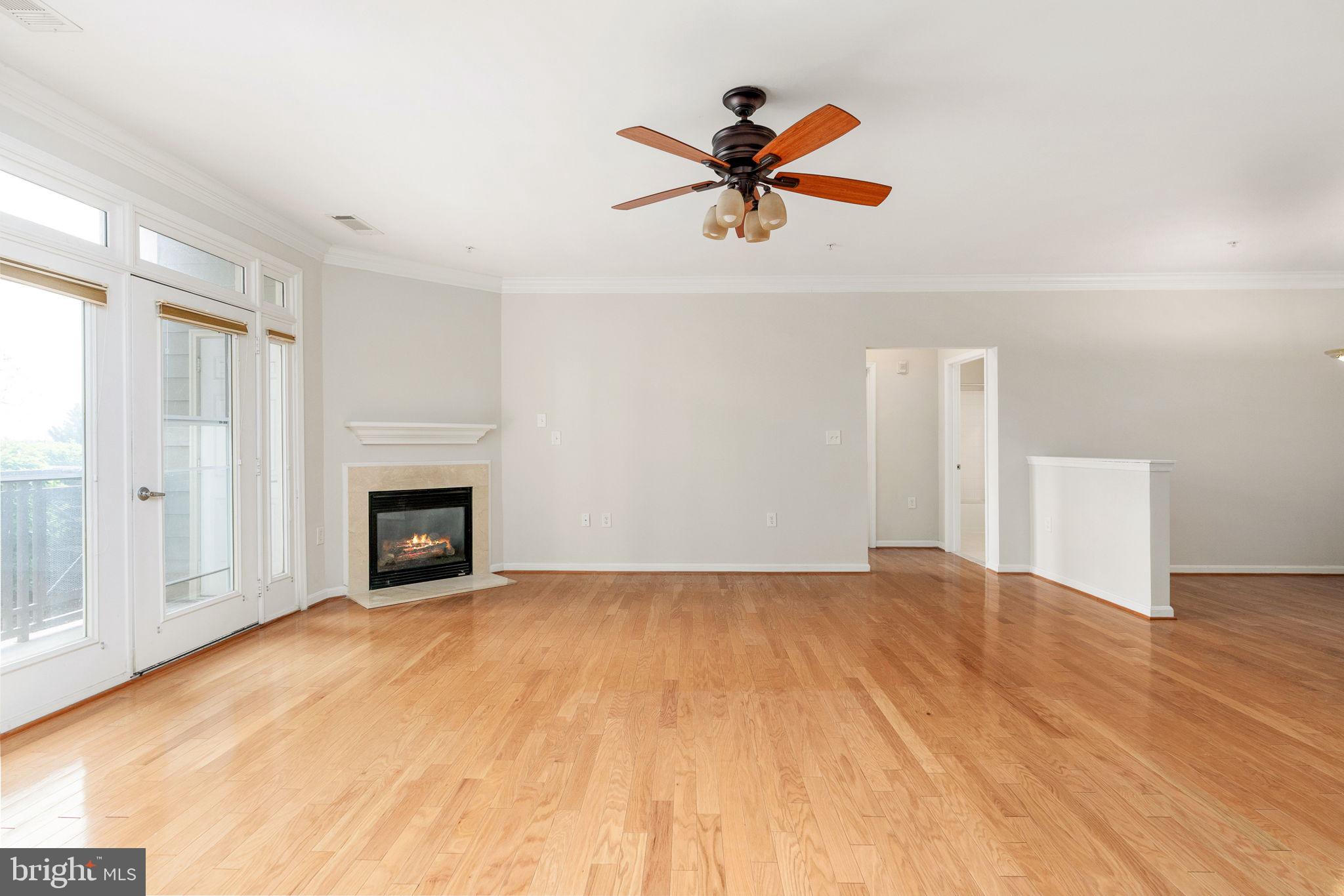 POTOMAC POINTE CONDOMINI - Residential