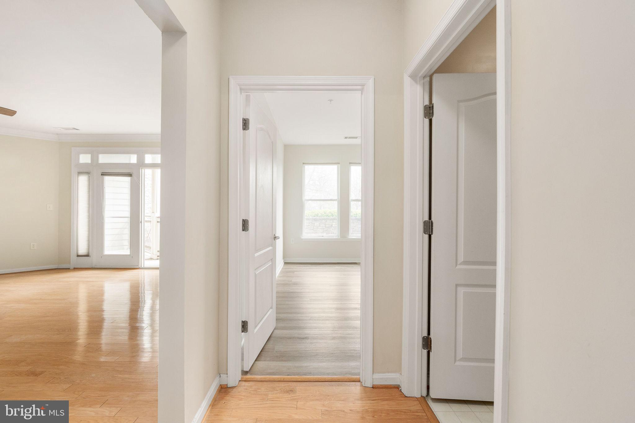 POTOMAC POINTE CONDOMINI - Residential