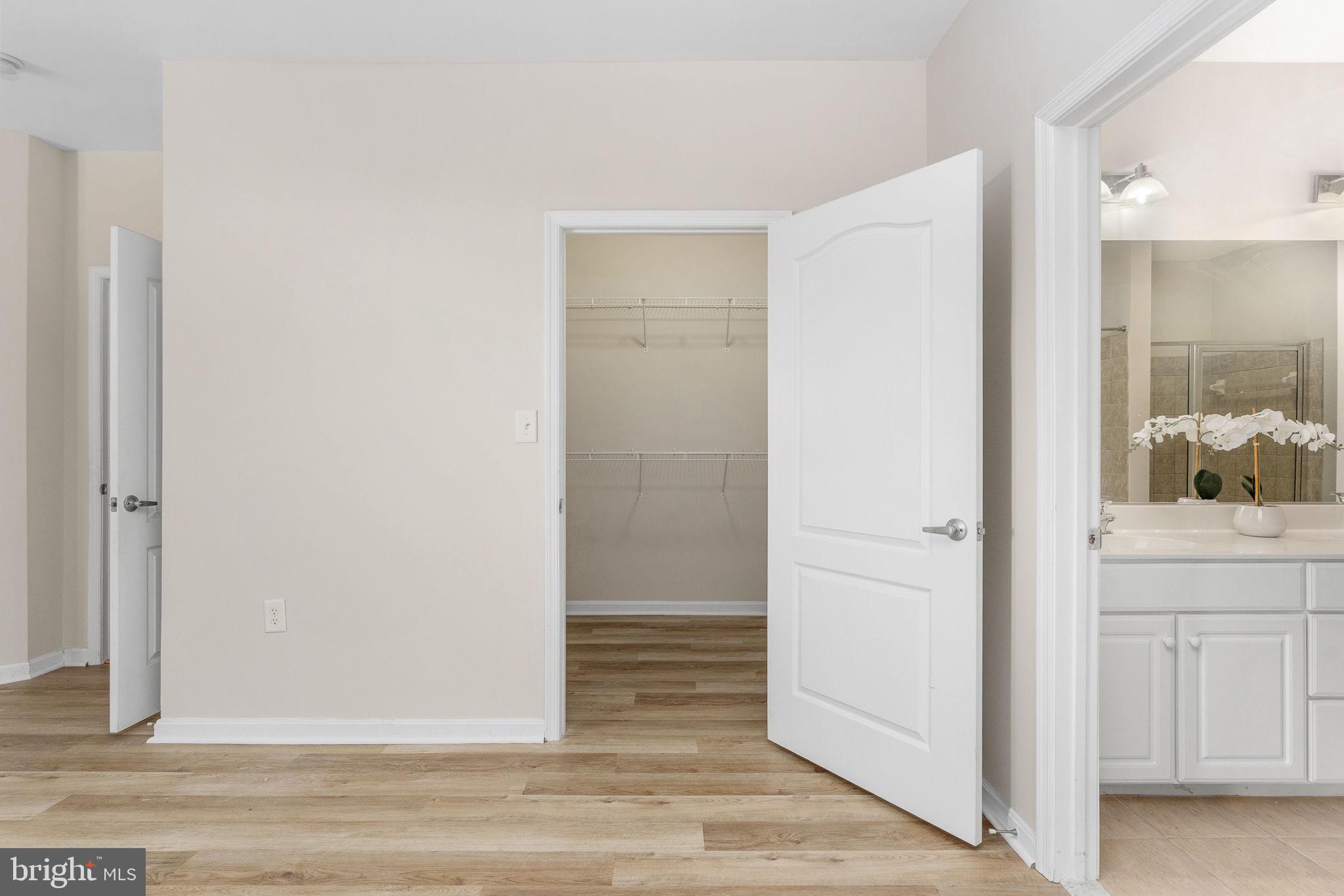 POTOMAC POINTE CONDOMINI - Residential