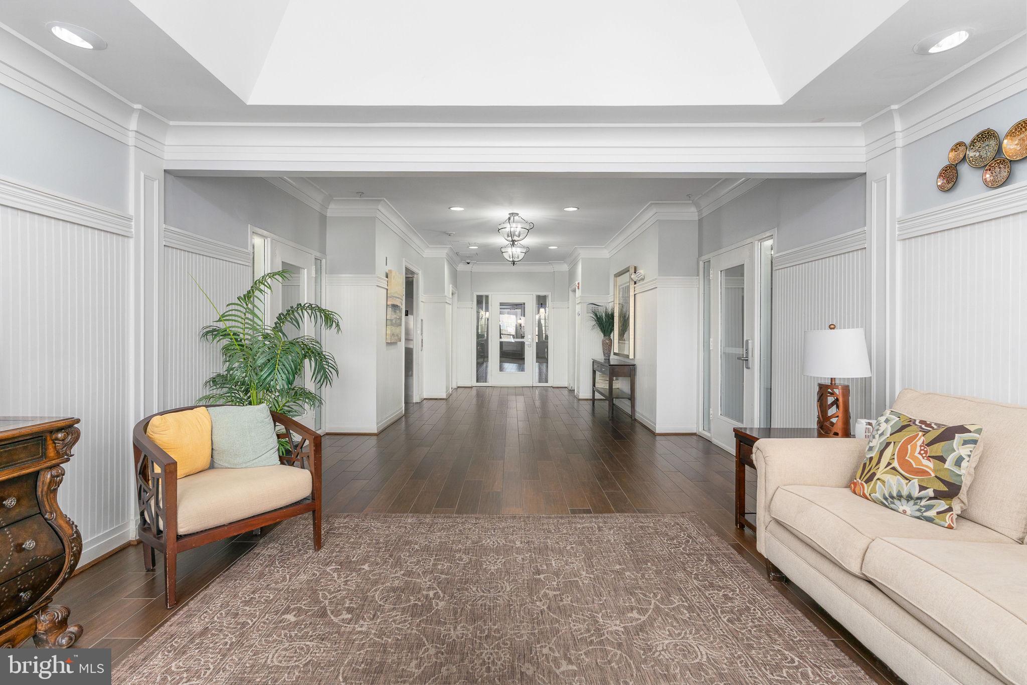 POTOMAC POINTE CONDOMINI - Residential