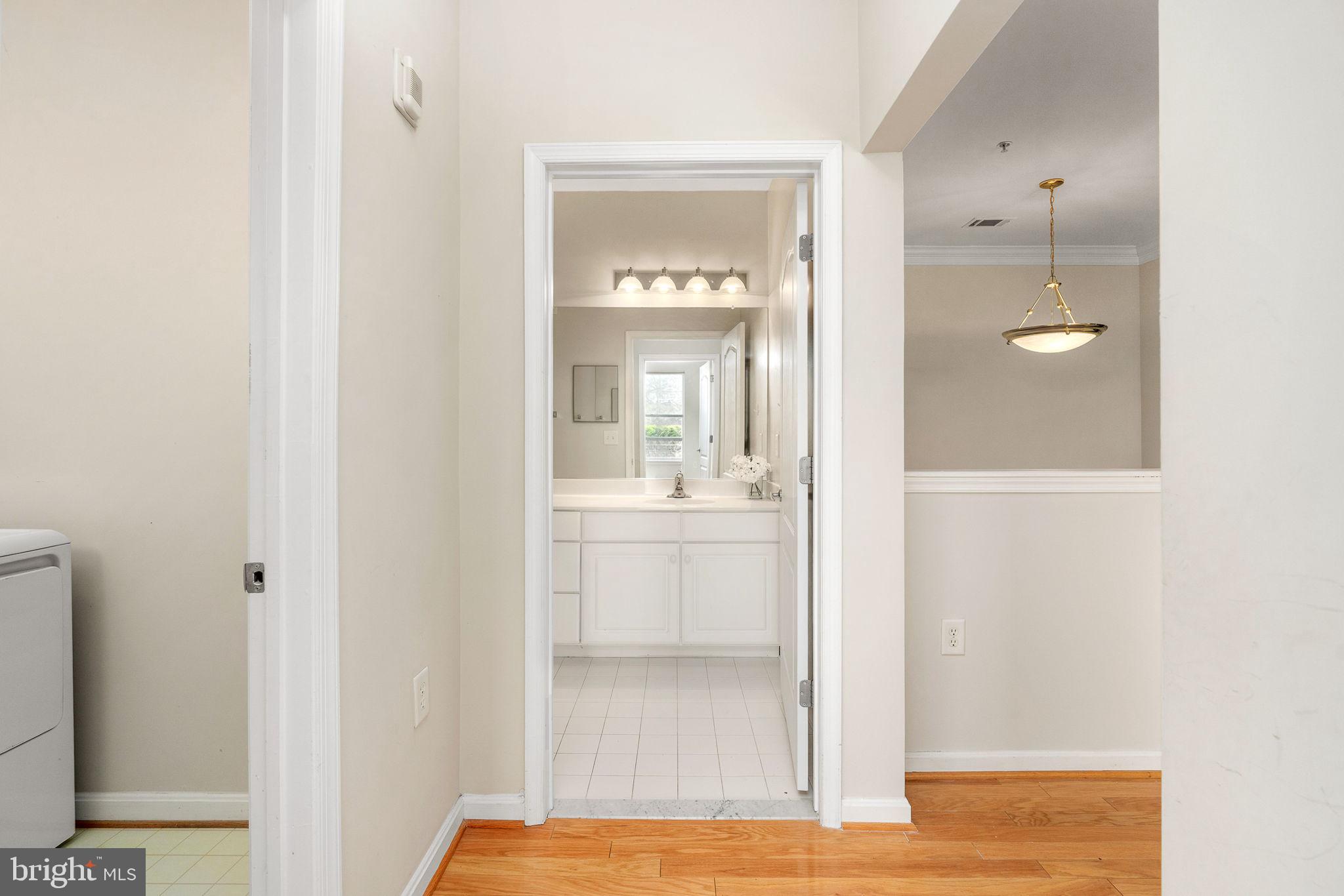 POTOMAC POINTE CONDOMINI - Residential