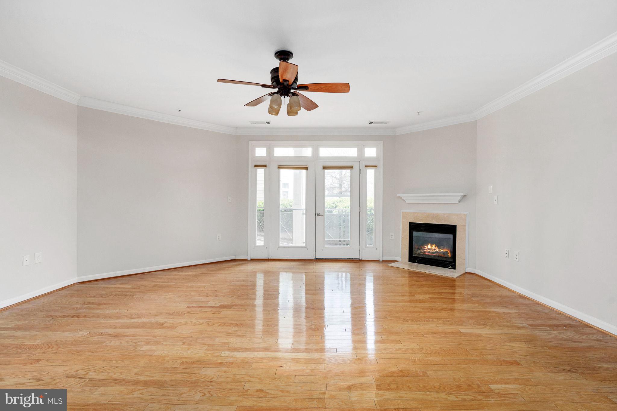 POTOMAC POINTE CONDOMINI - Residential