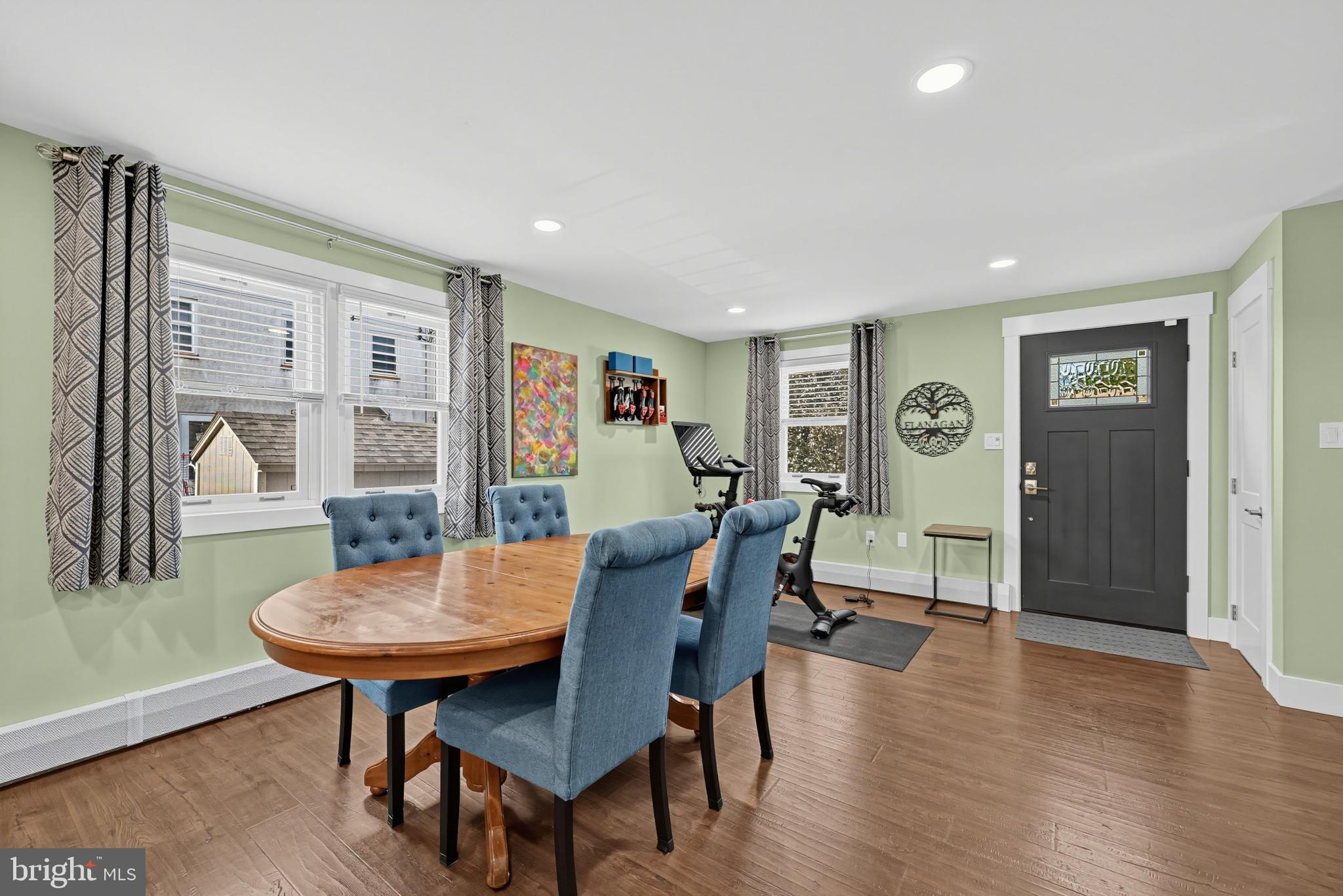 235 W 7TH AVENUE