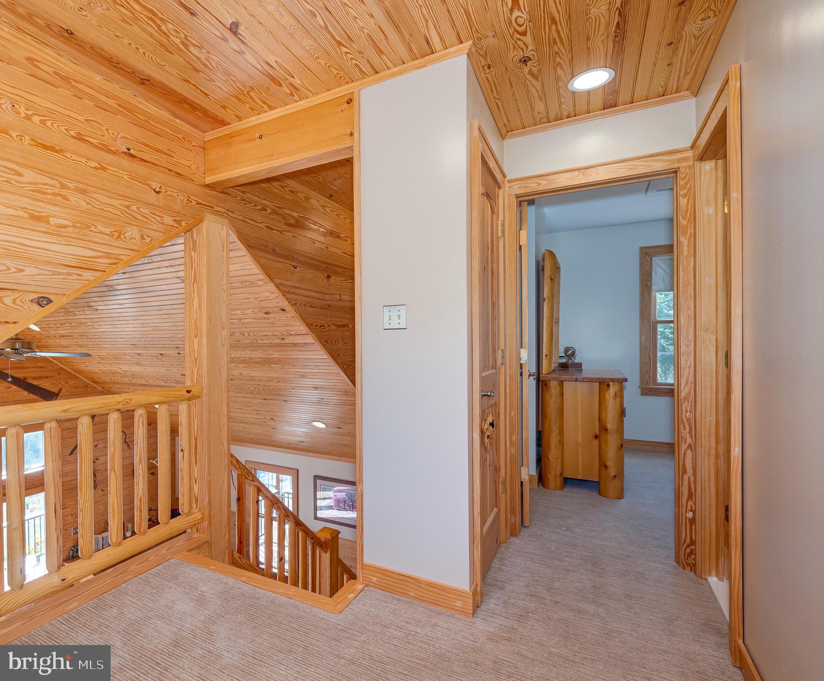 RIVER RIDGE - Residential