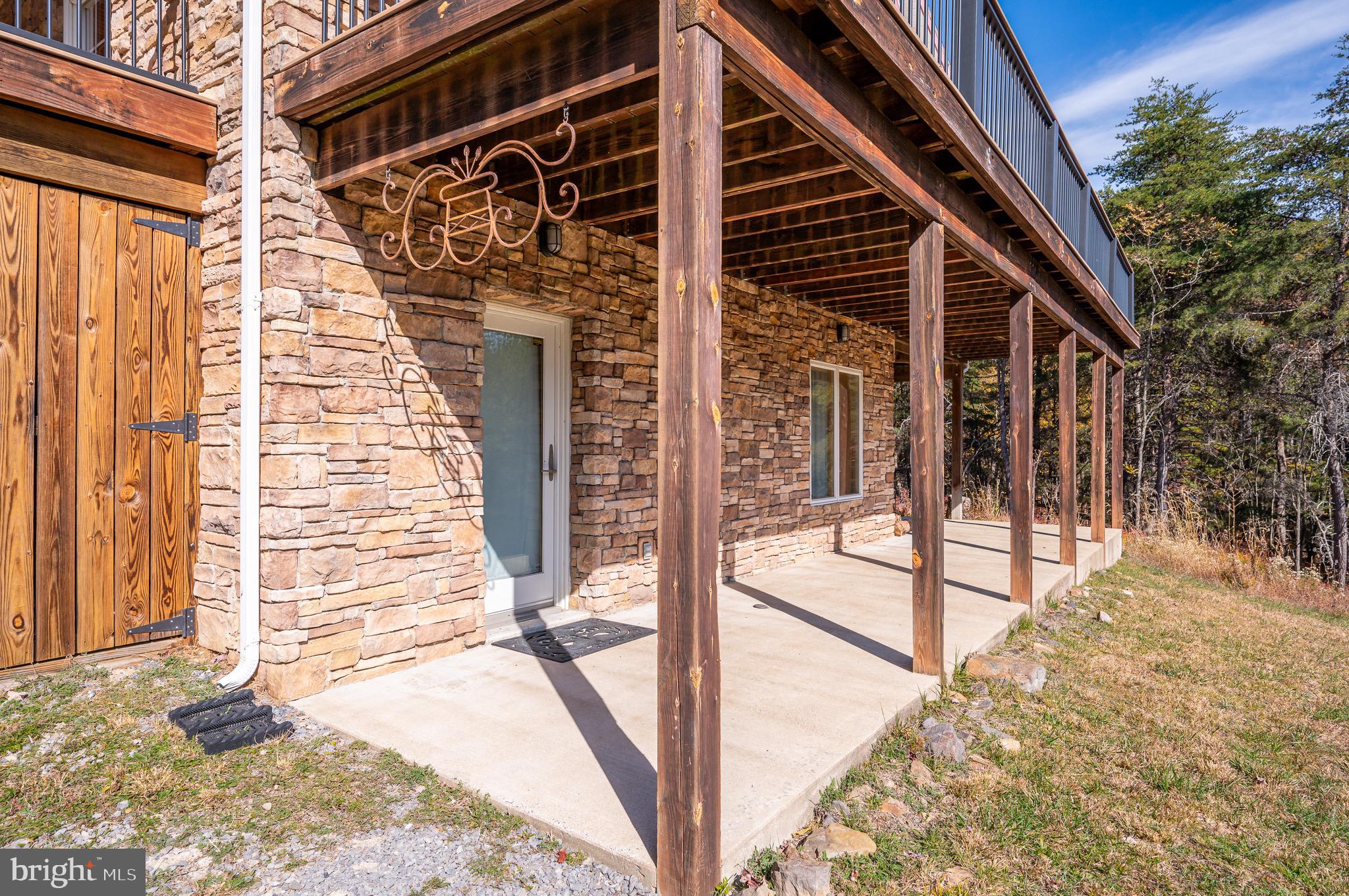 RIVER RIDGE - Residential