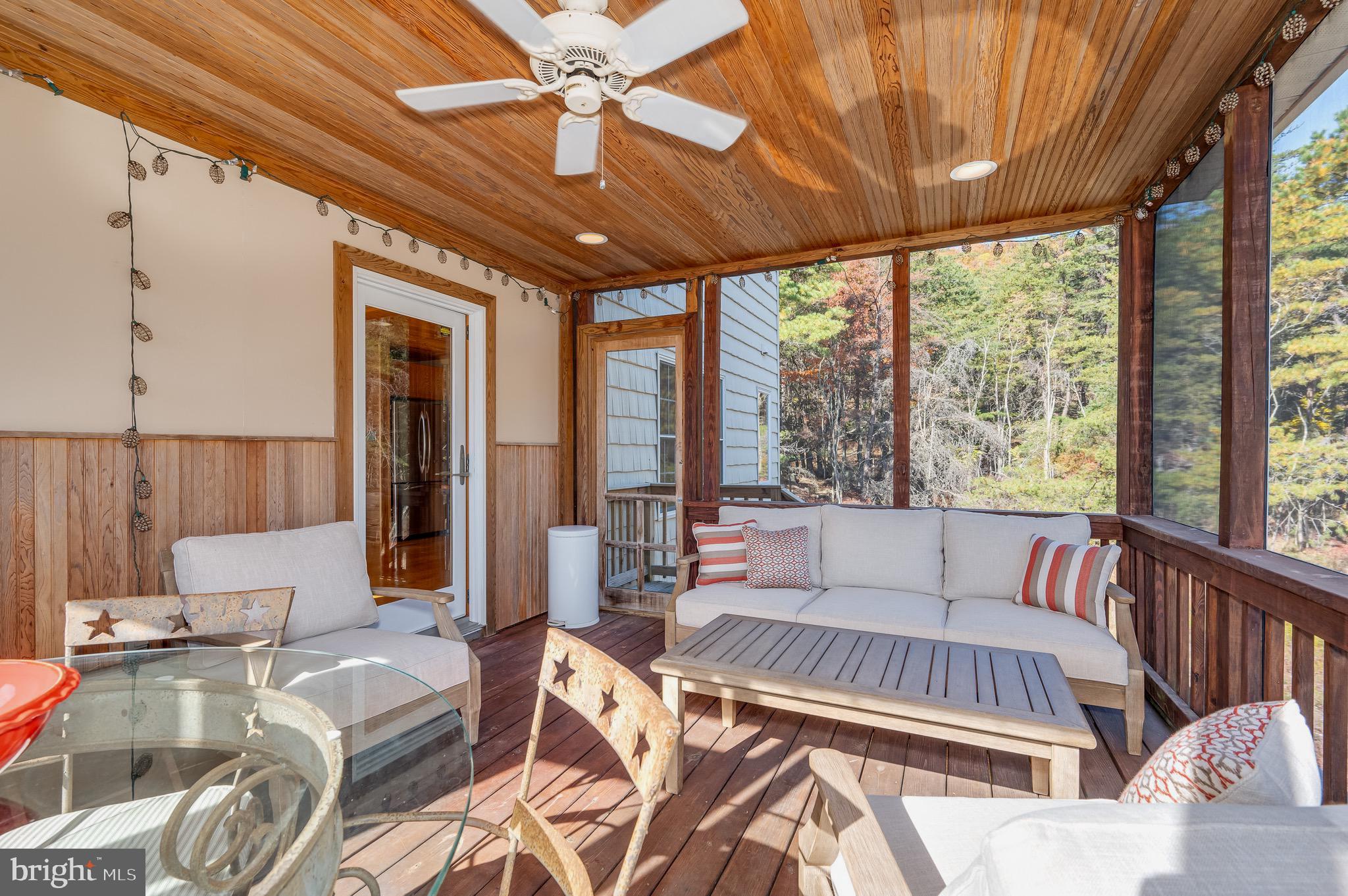 RIVER RIDGE - Residential