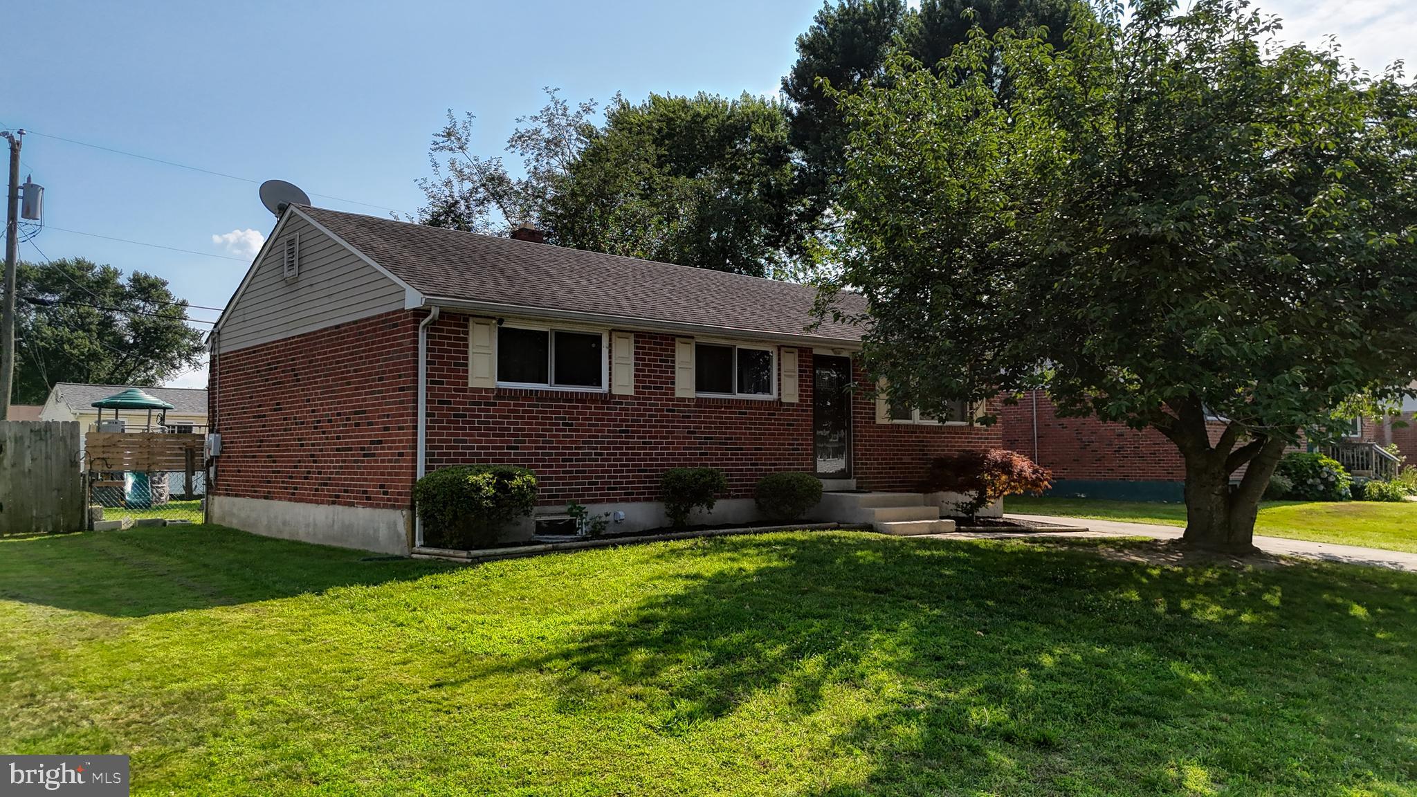 397 RONALD LANE