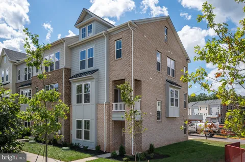 10130 Queens Way, Manassas, VA MLS: VAMN2009644