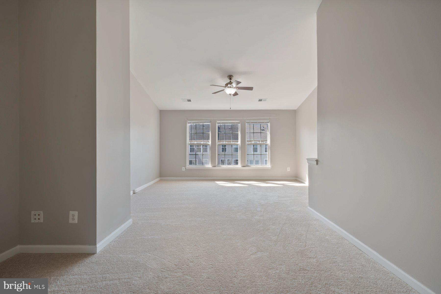 ASHBURN VILLAGE - Residential