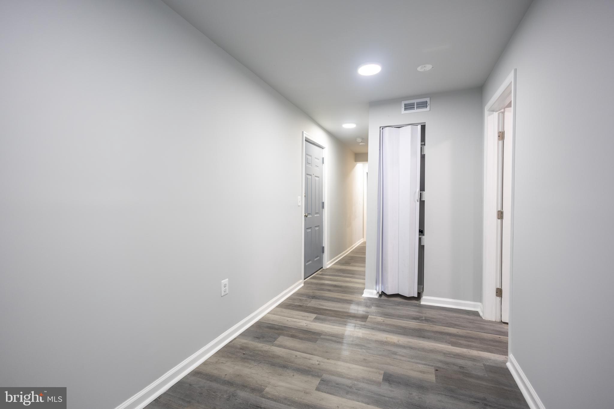 1300-1302 MORRIS ROAD SE A3