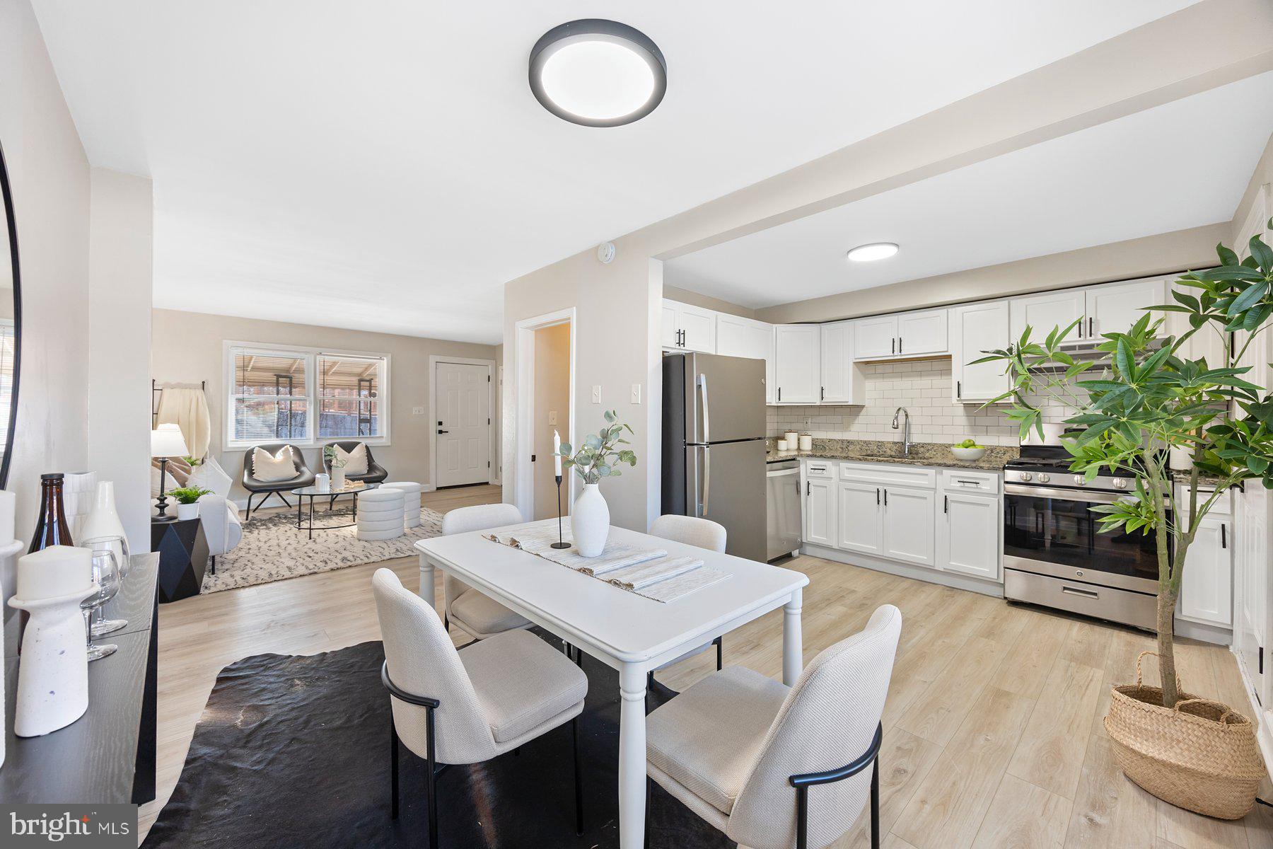 COUNTRY RIDGE - Residential