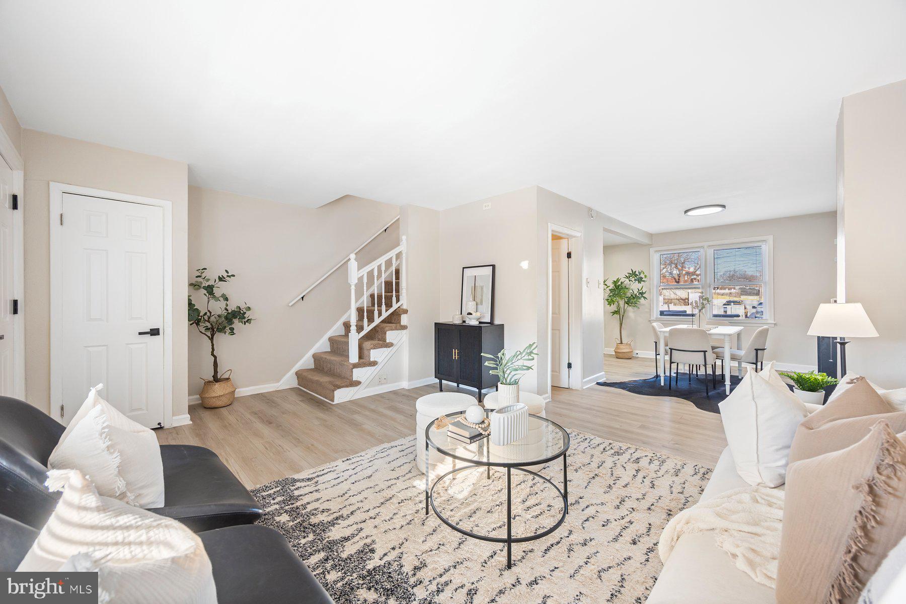 COUNTRY RIDGE - Residential