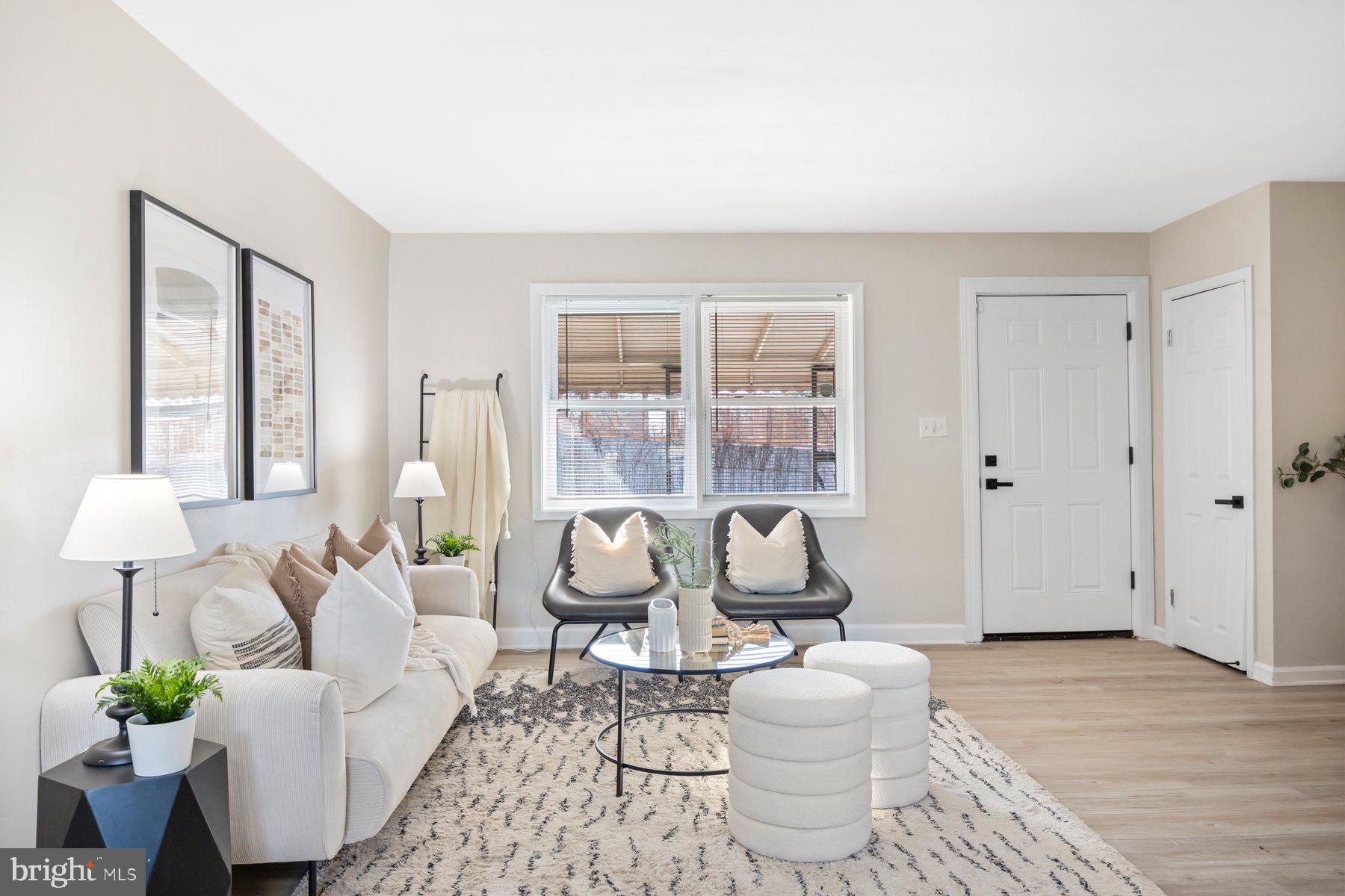 COUNTRY RIDGE - Residential