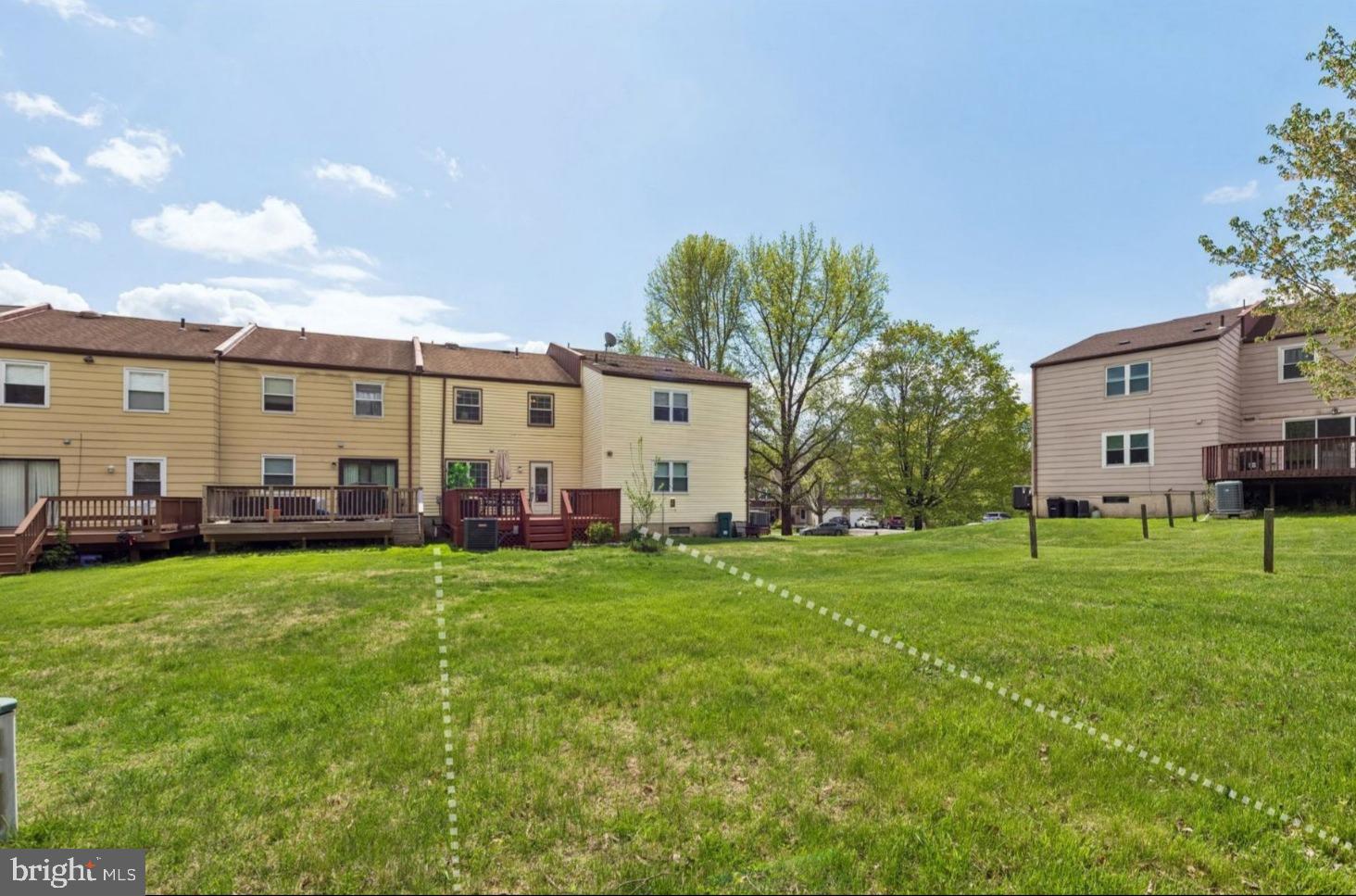 LAFAYETTE HILL - Residential