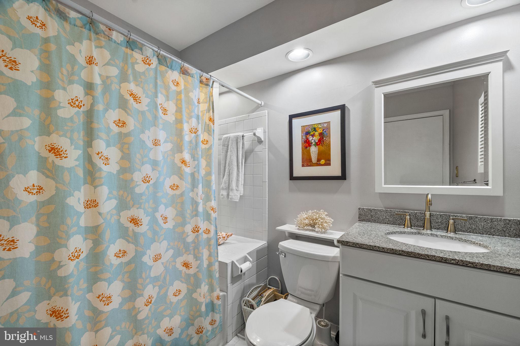 MARINERS POINT - Residential