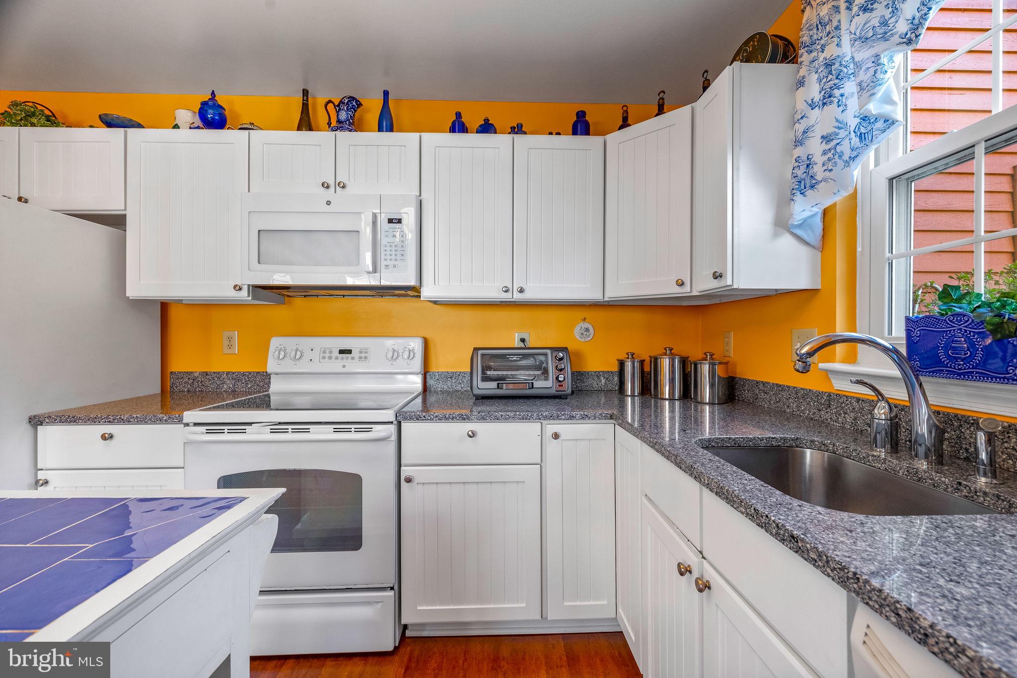 MARINERS POINT - Residential