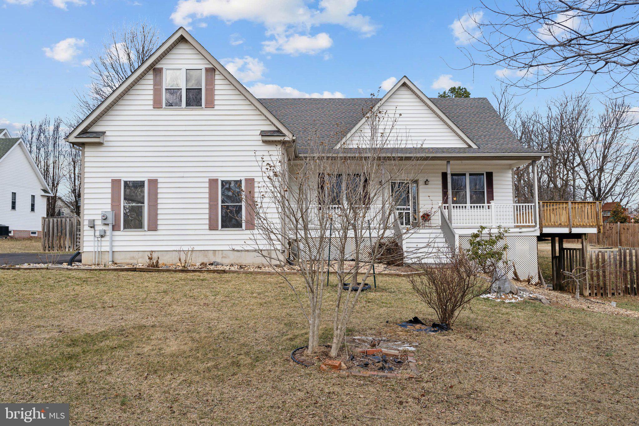 CLAYMONT CHASE - Residential