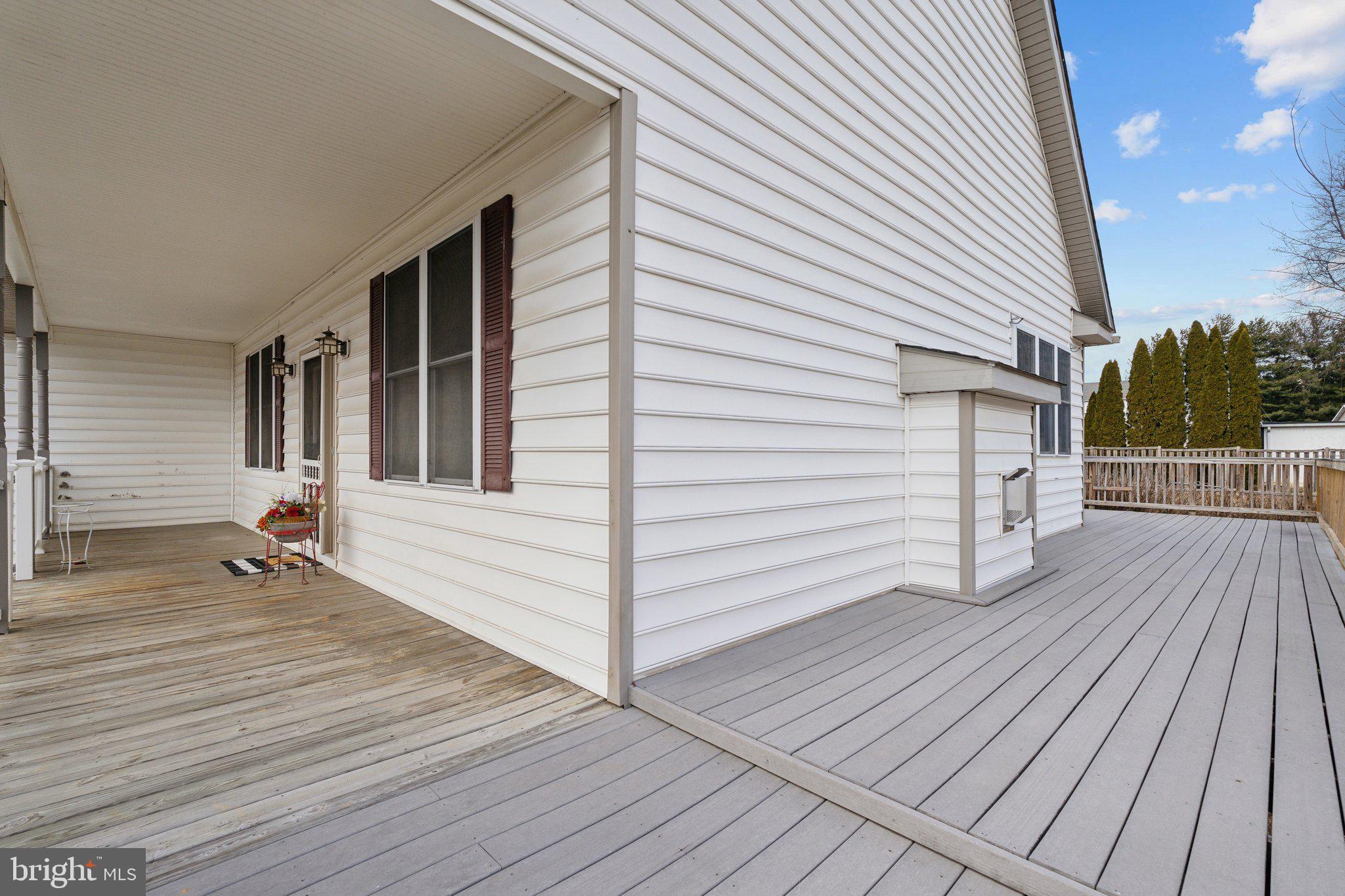 CLAYMONT CHASE - Residential