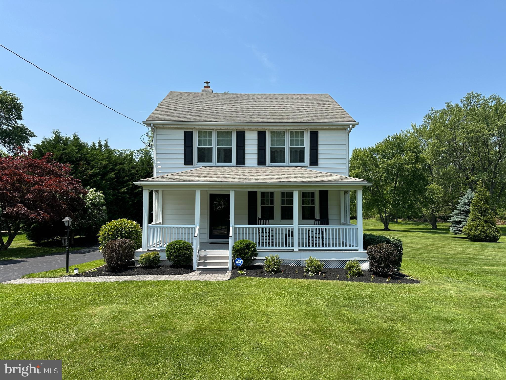 206 CHESTNUT LANE