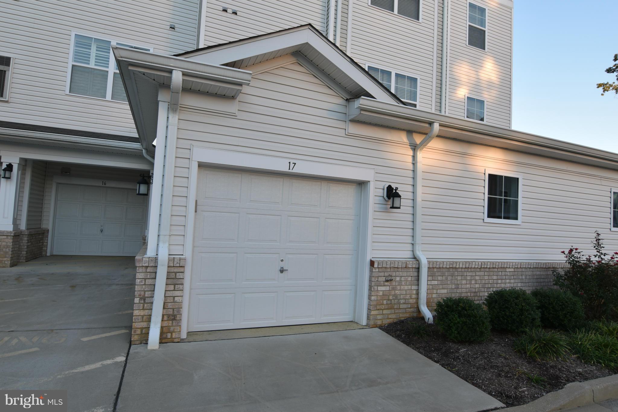 RESIDENCES AT WILDEWOOD - Residential Lease