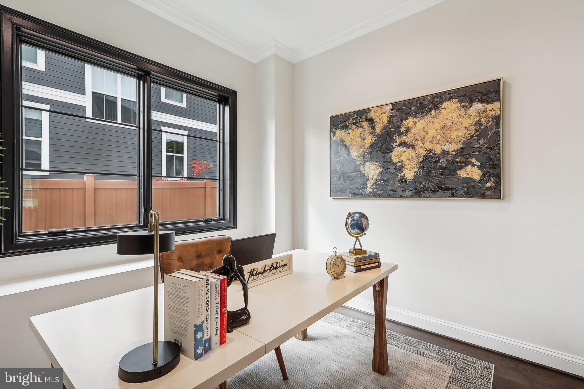 VIENNA WOODS - Residential