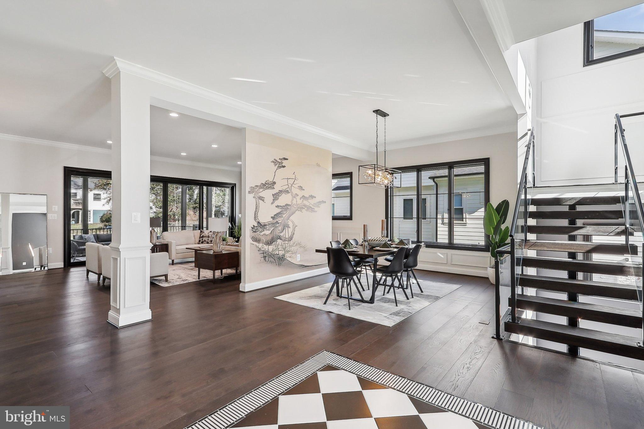 VIENNA WOODS - Residential