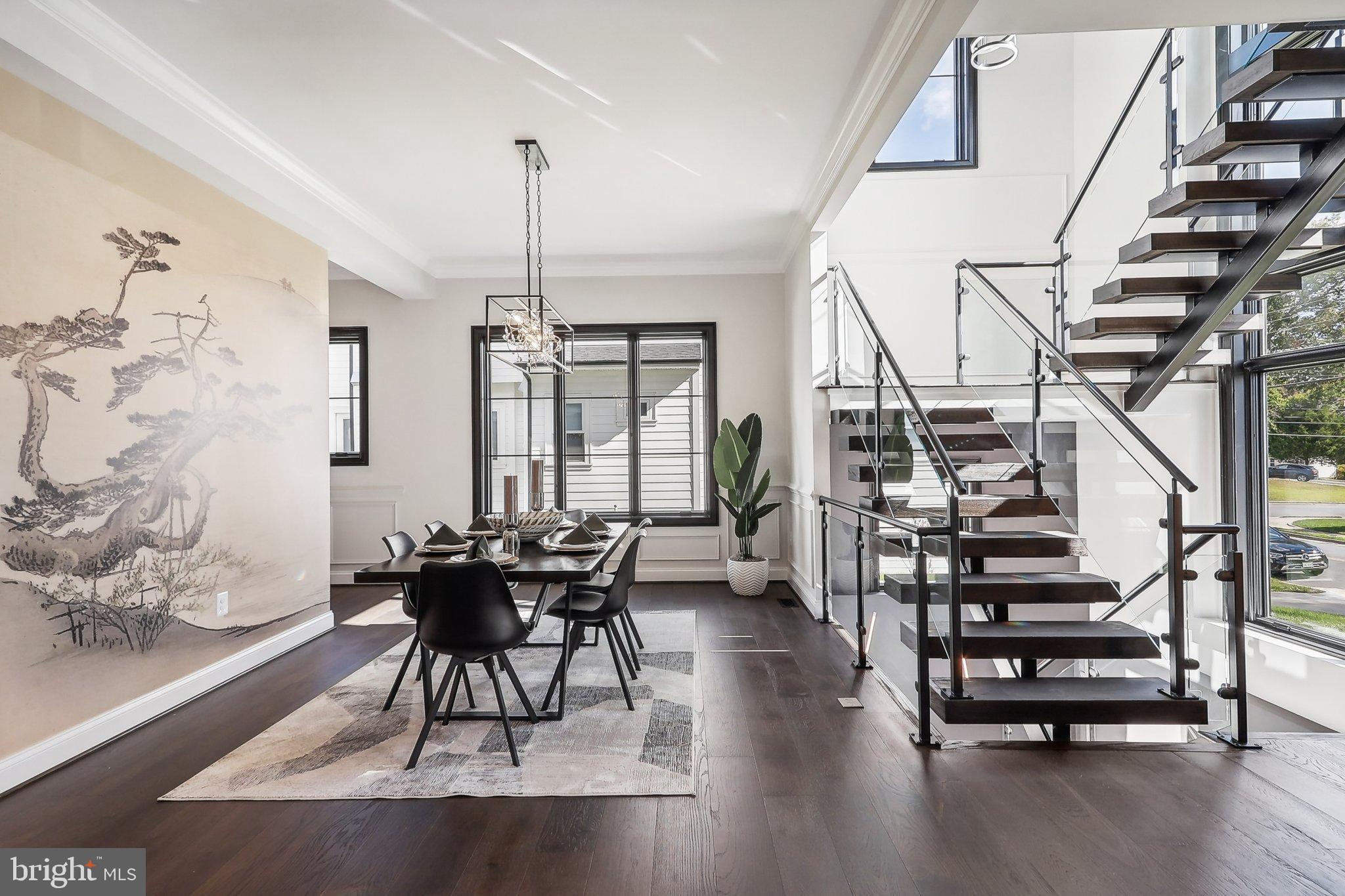 VIENNA WOODS - Residential